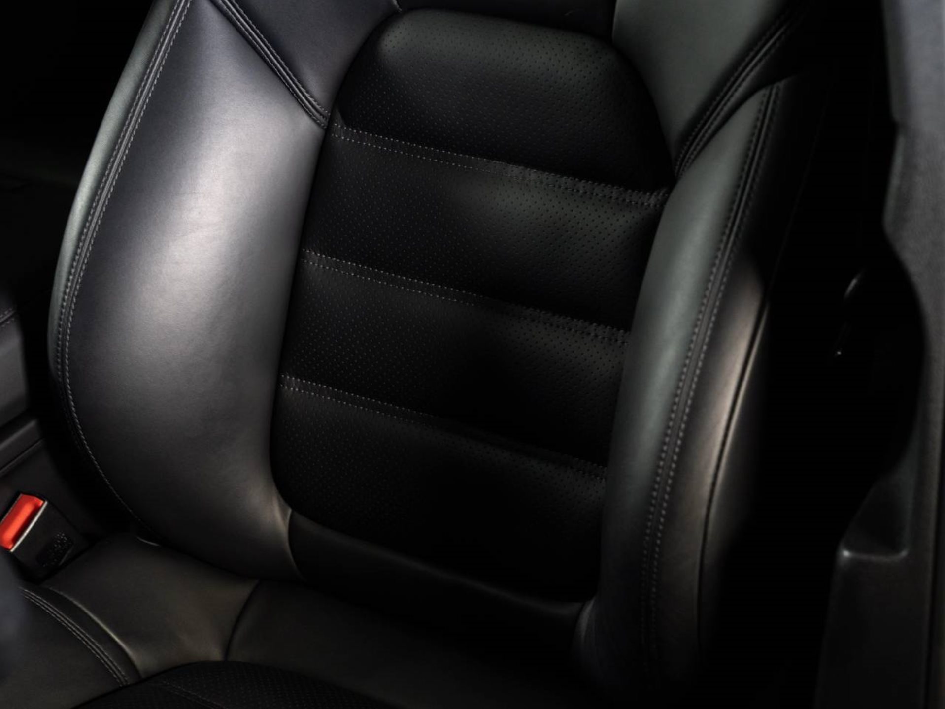 PORSCHE Macan T (MY24)-image-15