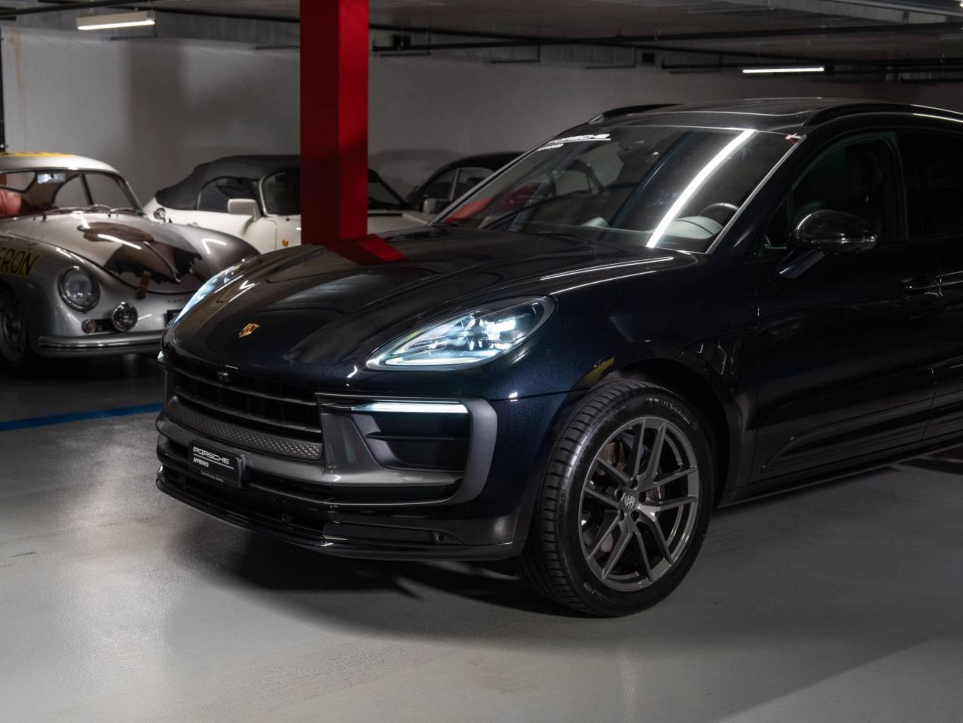PORSCHE Macan T (MY24)-image-21