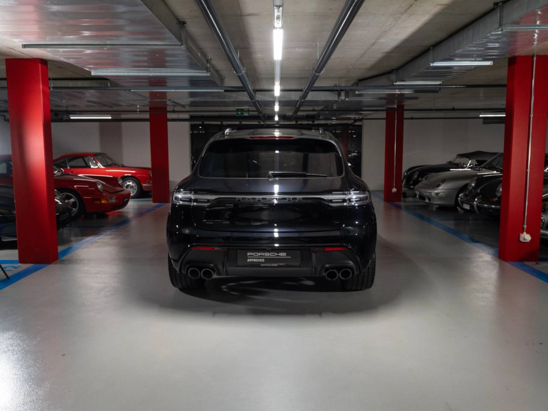 PORSCHE Macan T (MY24)-image-6