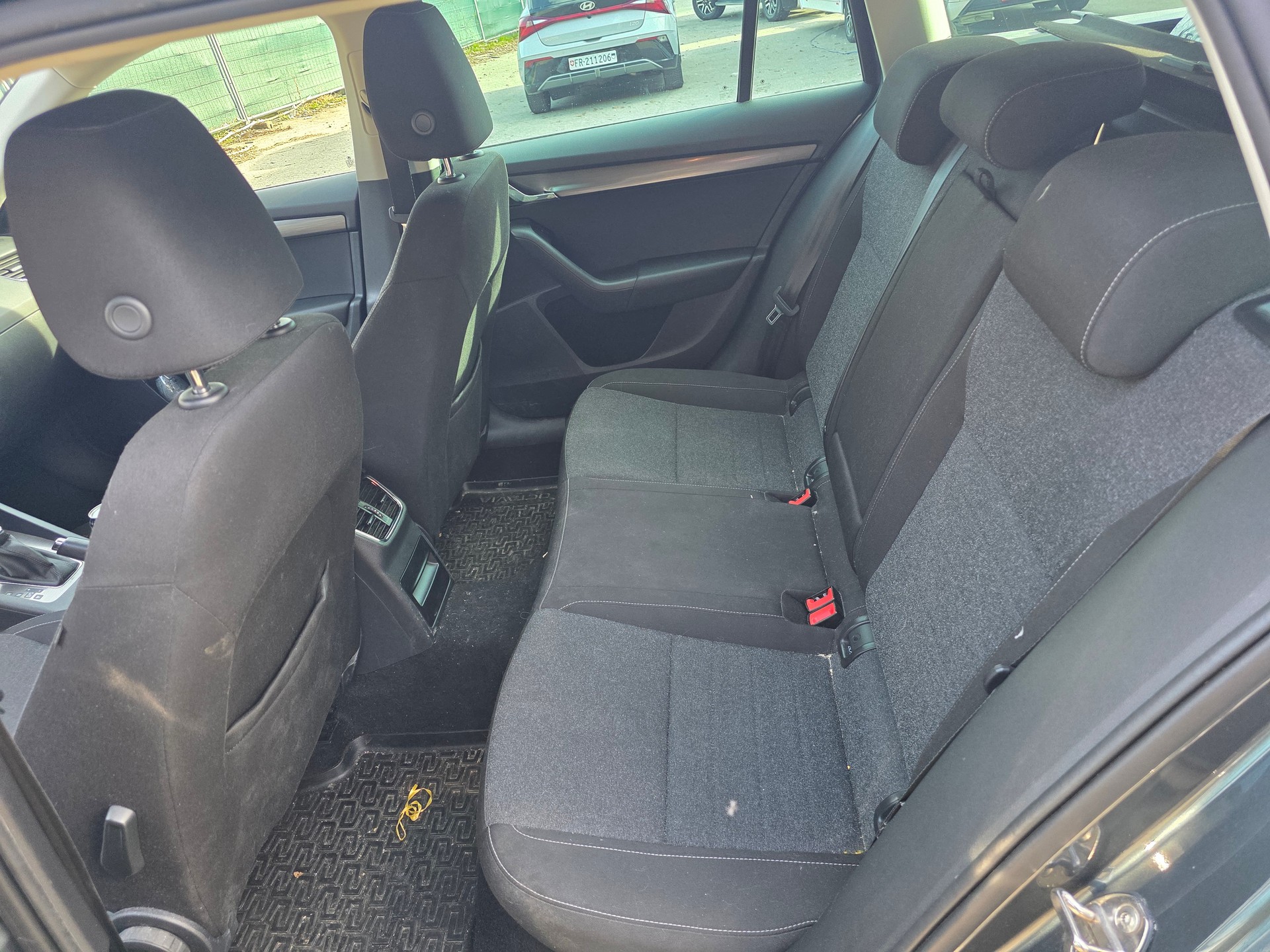 SKODA SKODA Octavia Combi 2.0 TSI Soleil 4x4 DSG-image-14