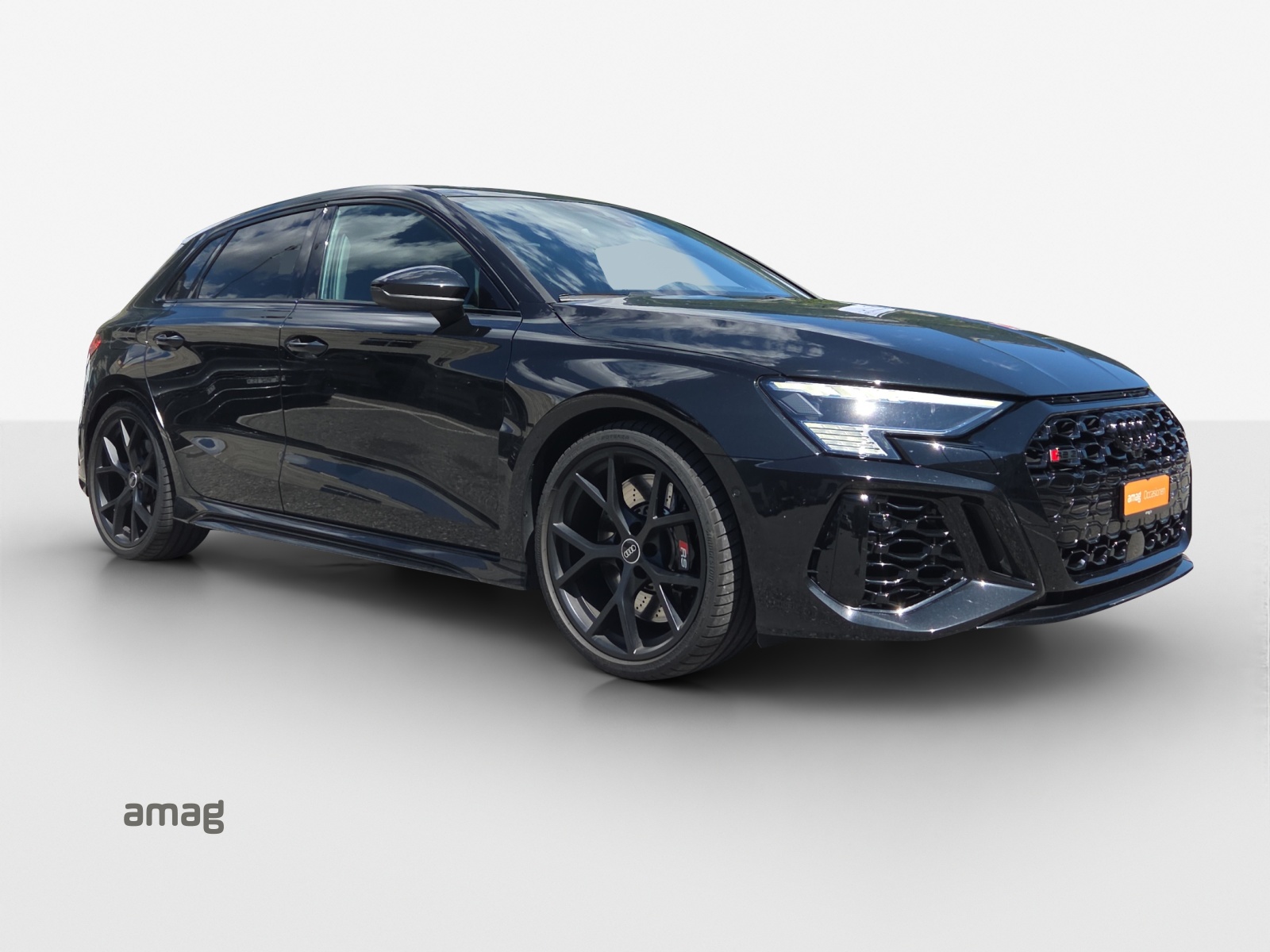 AUDI RS3 Sportback 2.5 TSI quattro S-tronic-image-5