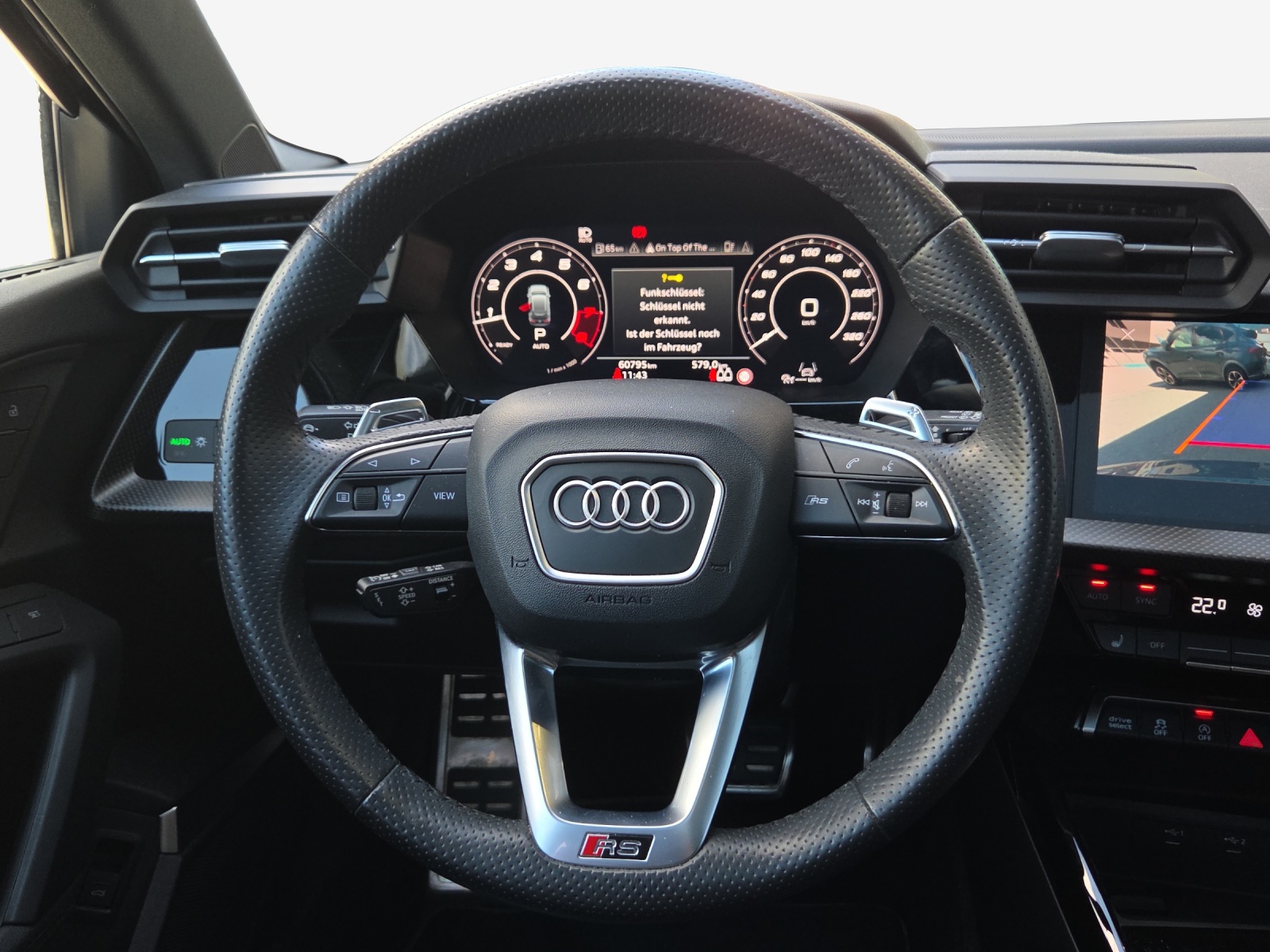 AUDI RS3 Sportback 2.5 TSI quattro S-tronic-image-9