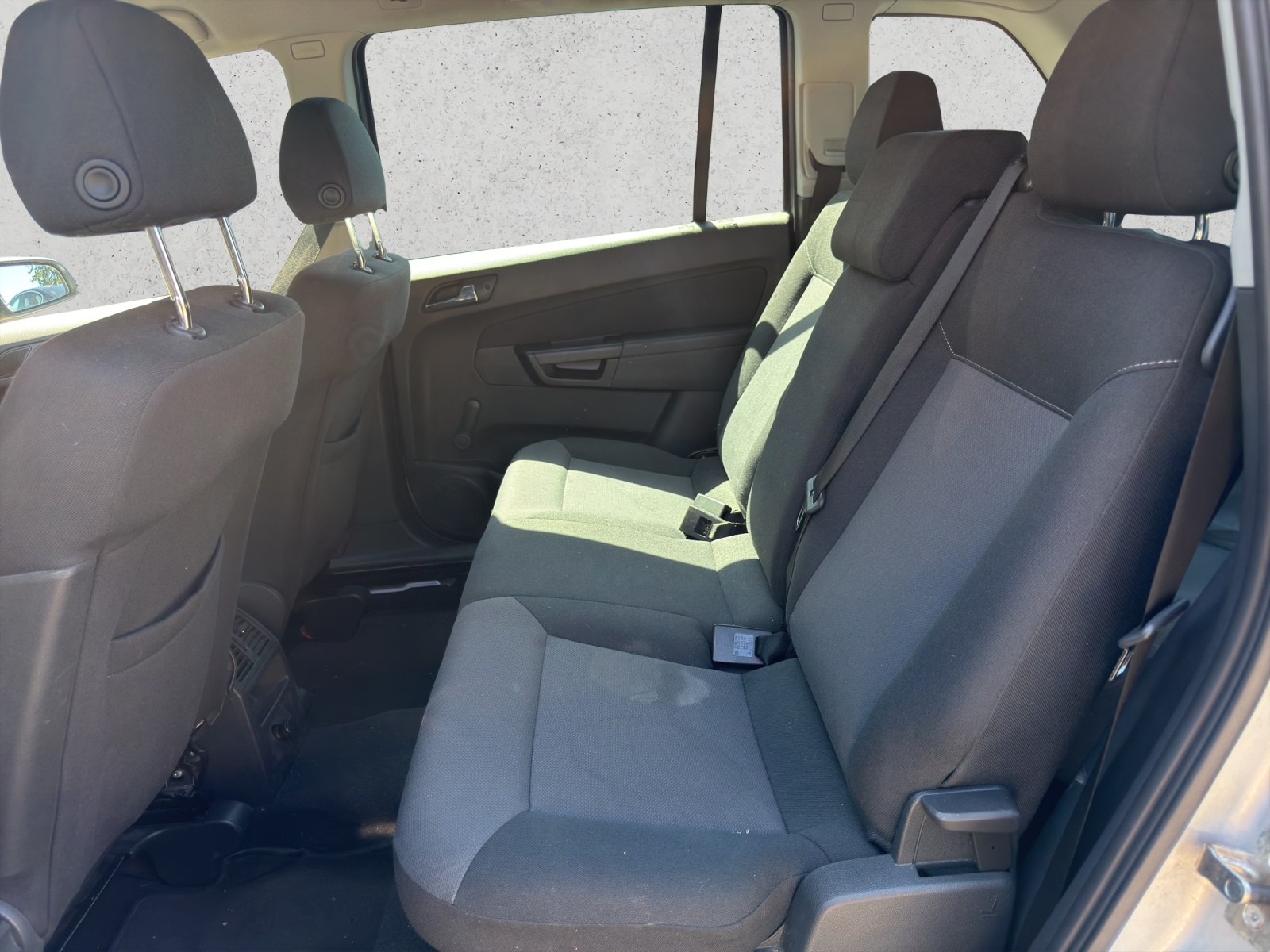 OPEL Zafira 2.2i 16V Edition-image-13