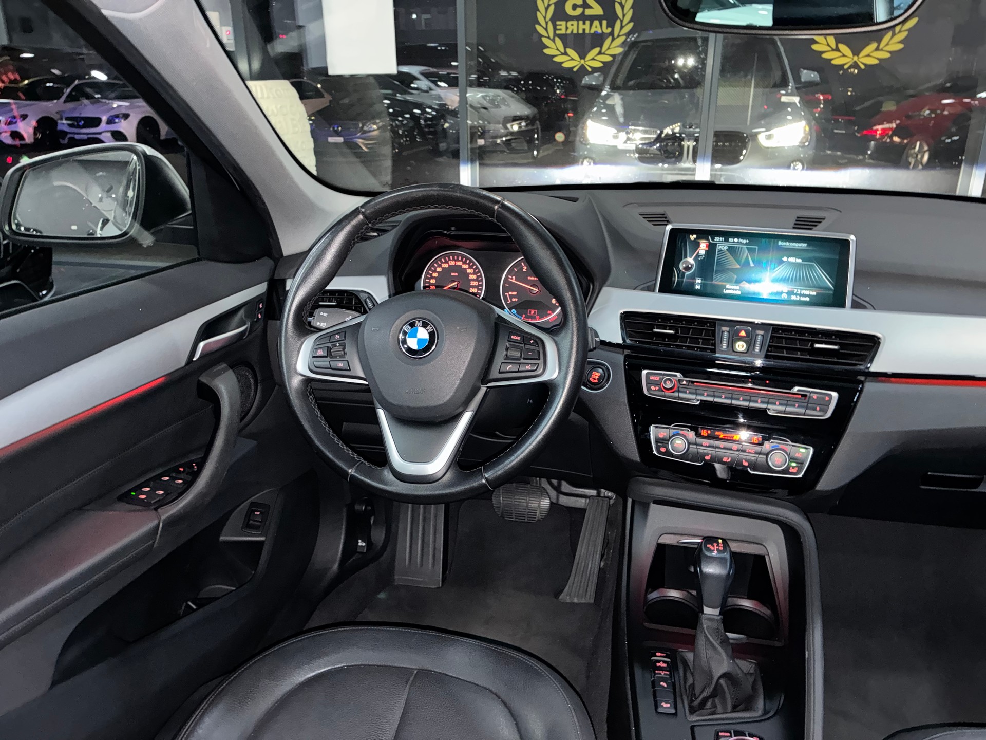 BMW X1 xDrive 18d Steptronic-image-7