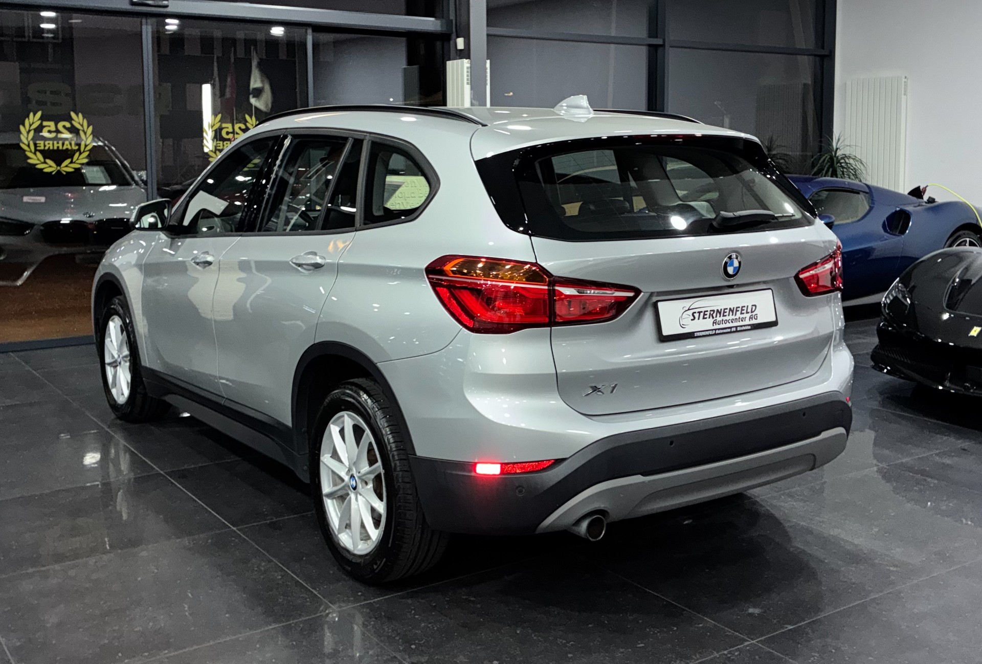 BMW X1 xDrive 18d Steptronic-image-5