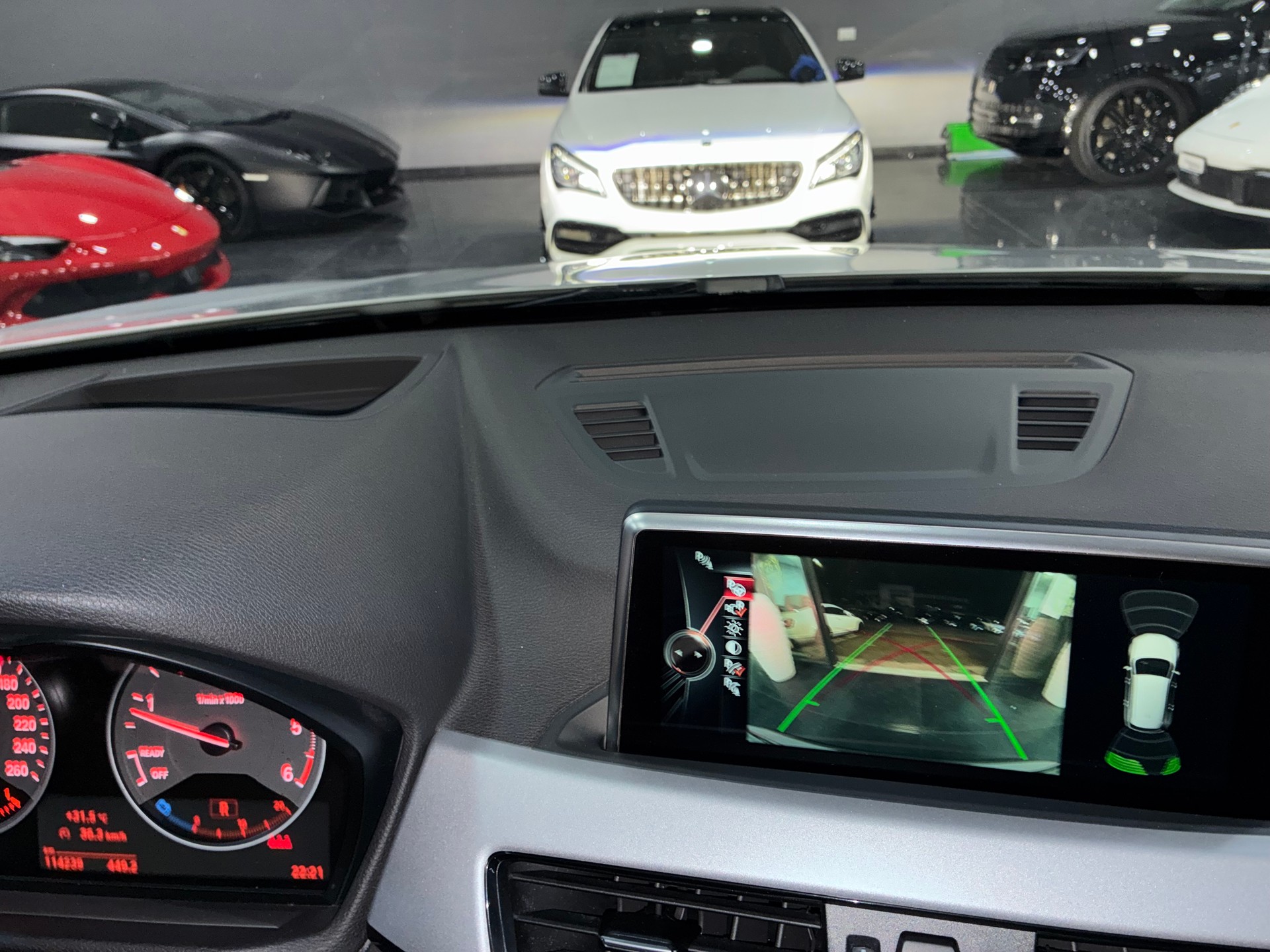 BMW X1 xDrive 18d Steptronic-image-11