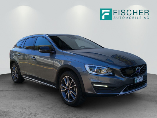 VOLVO V60 CC T5 AWD Summum-image-0