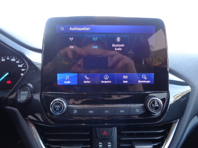 FORD Fiesta 1.0 EcoB Hybrid ST-Line X-image-9