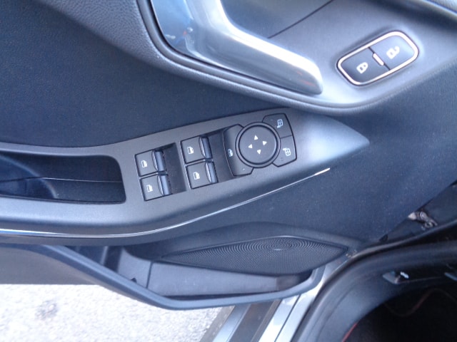 FORD Fiesta 1.0 EcoB Hybrid ST-Line X-image-4
