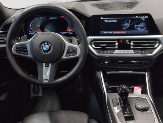 BMW M240i xDrive-image-10