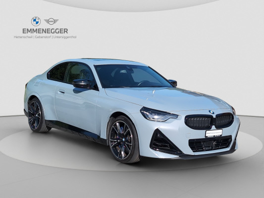 BMW M240i xDrive-showroom-element-2