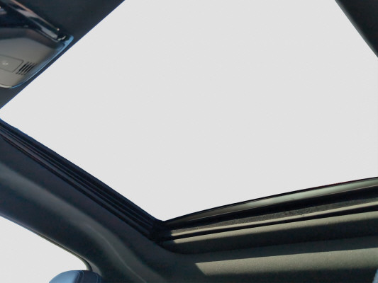 BMW M240i xDrive-image-8