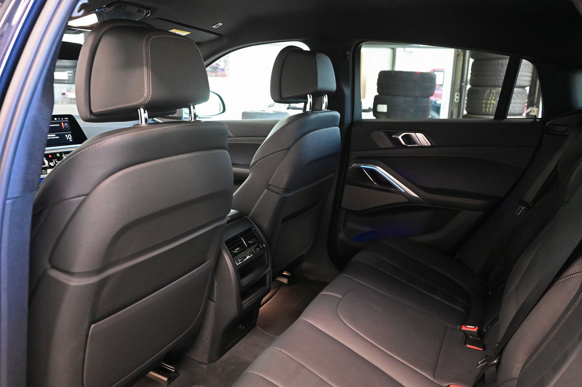 BMW X6 xDrive 48V 40i M Sport Steptronic-image-13