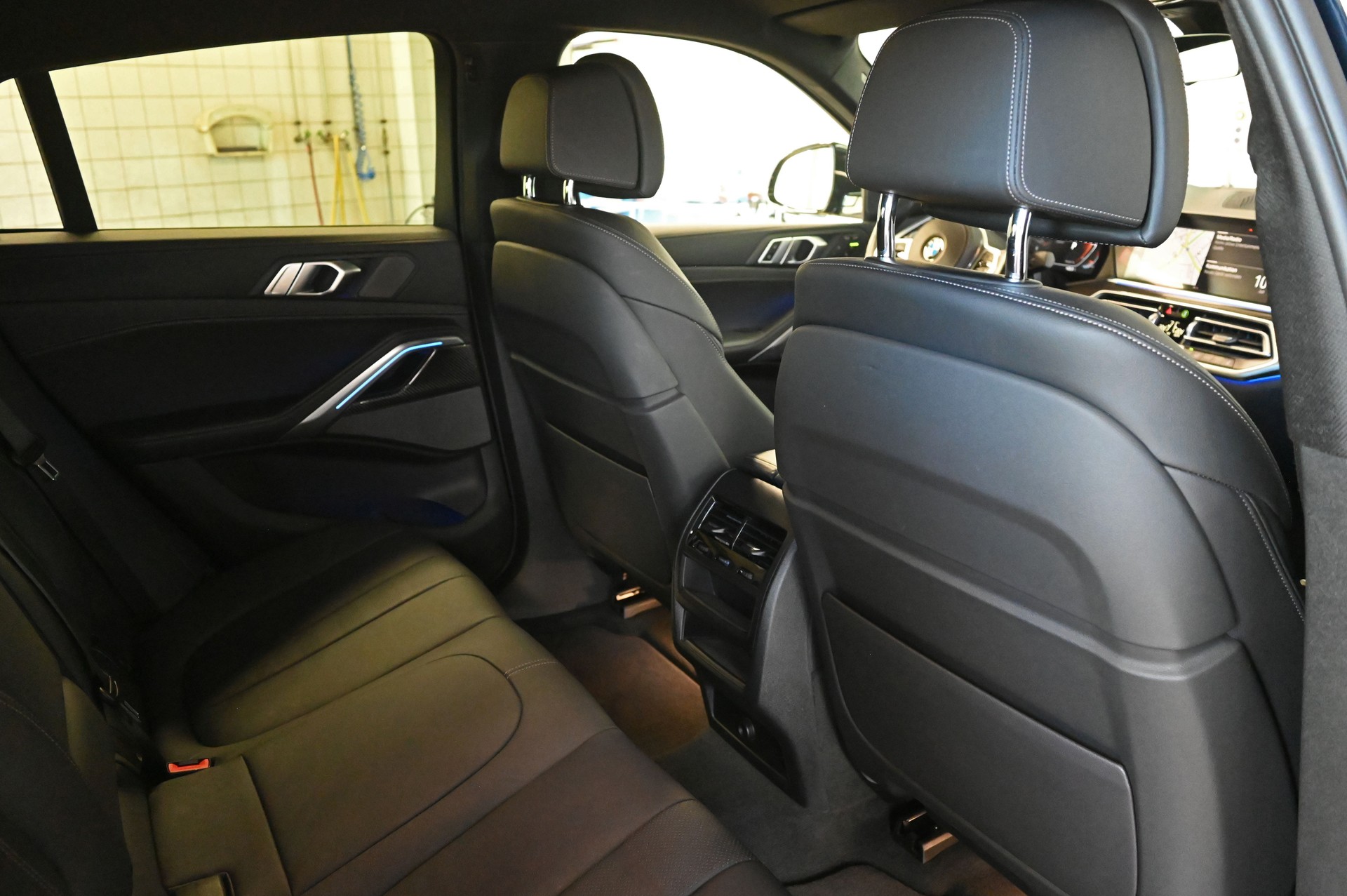 BMW X6 xDrive 48V 40i M Sport Steptronic-image-27