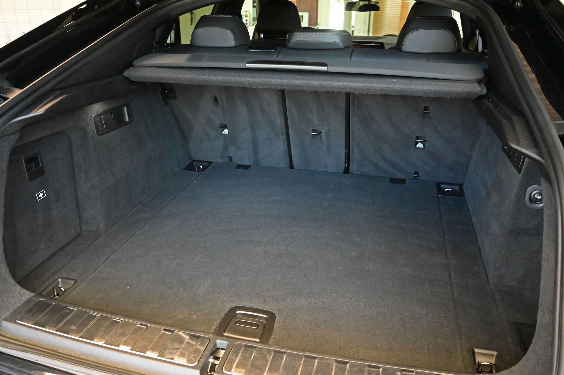 BMW X6 xDrive 48V 40i M Sport Steptronic-image-26
