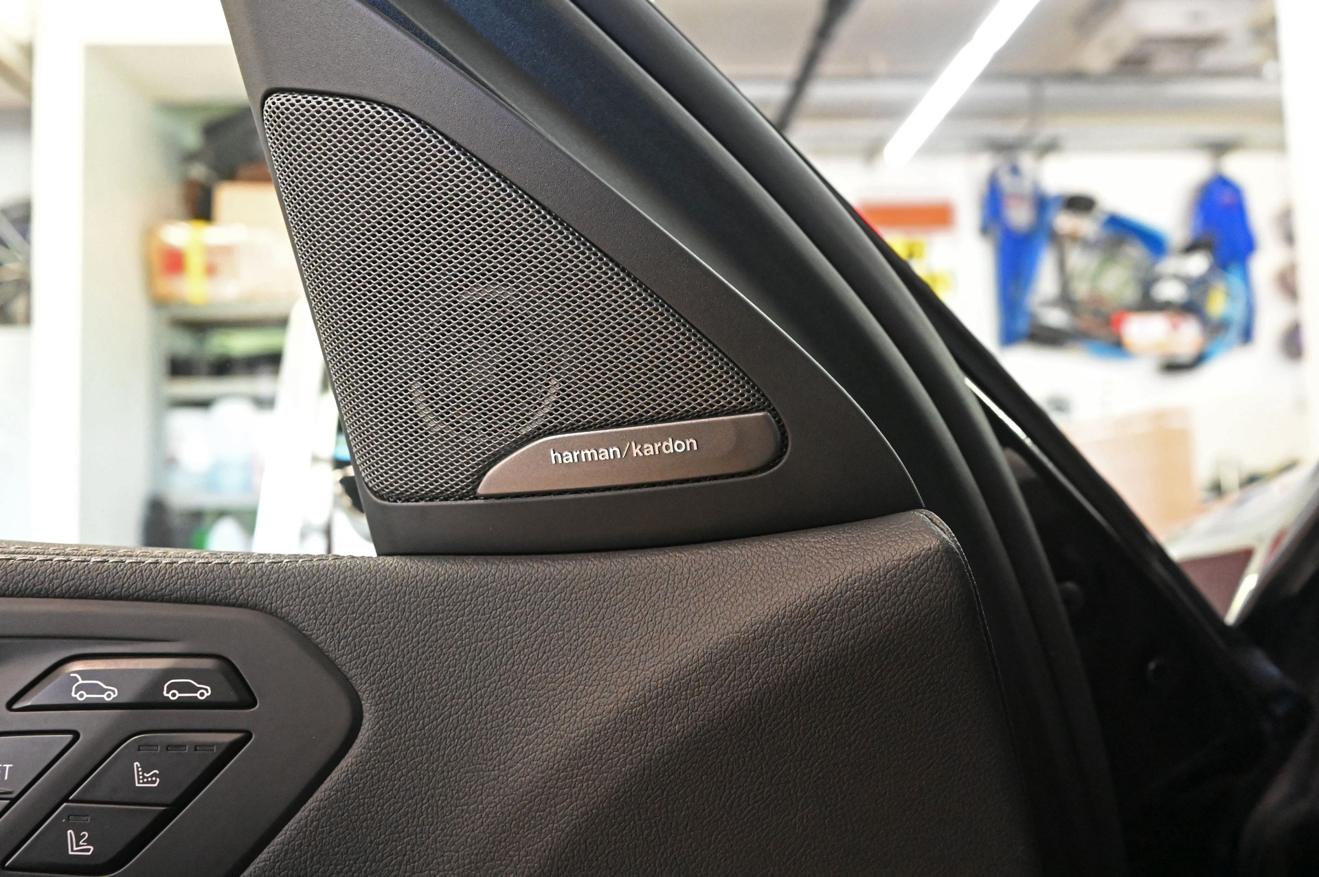 BMW X6 xDrive 48V 40i M Sport Steptronic-image-23