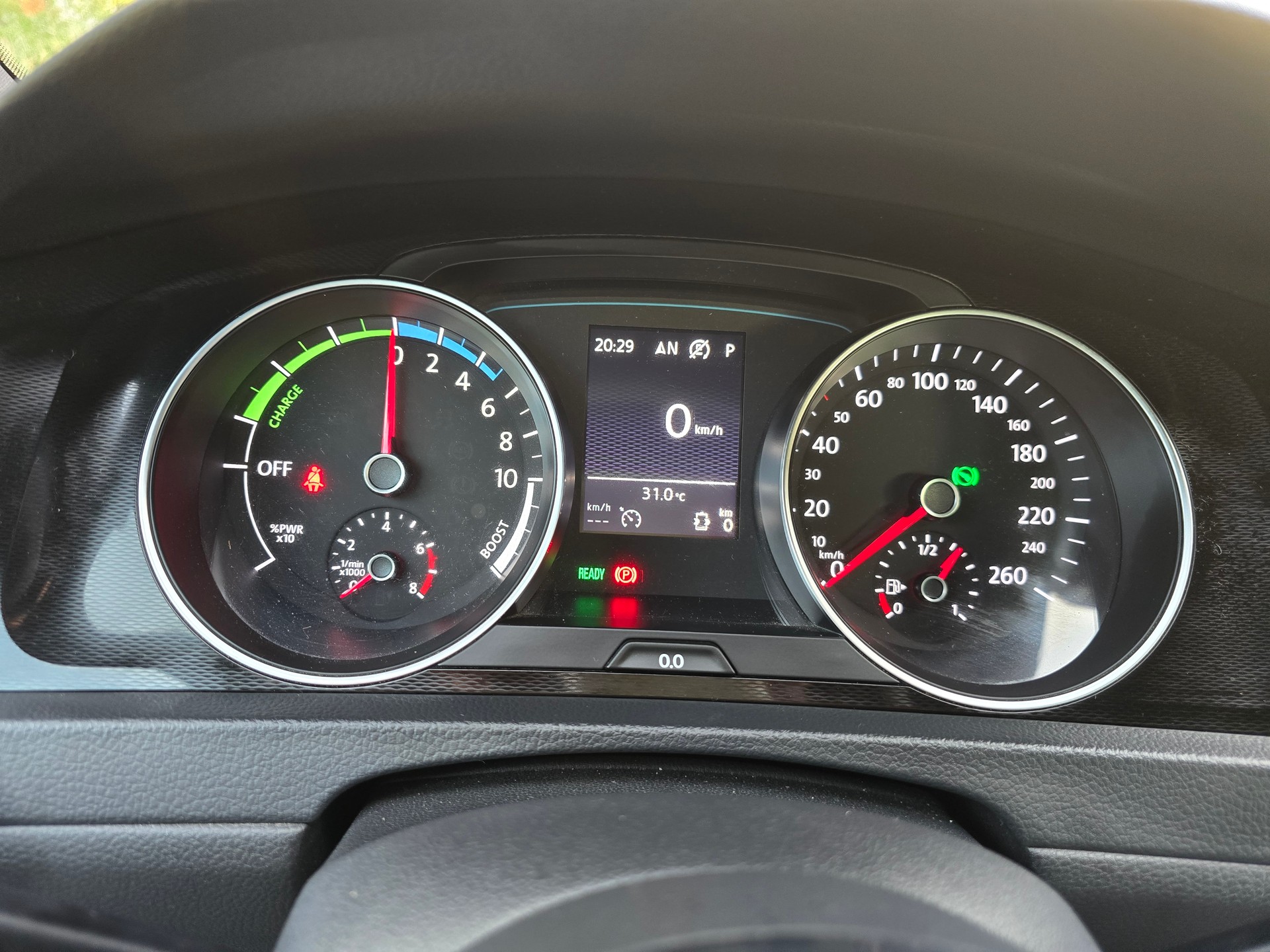 VW Golf 1.4 TSI GTE DSG-image-18
