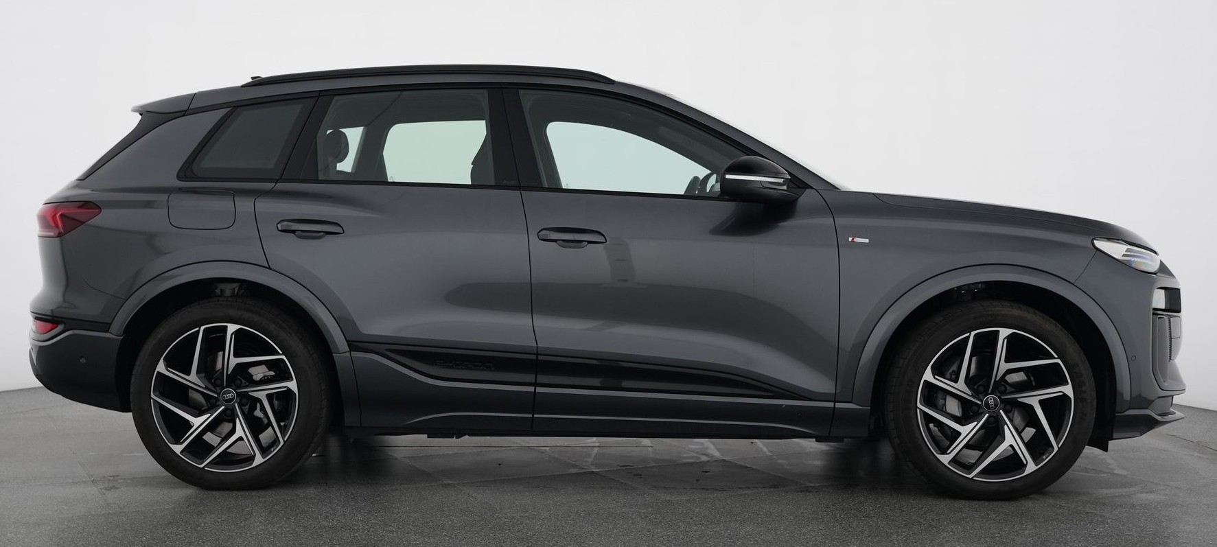 AUDI Q6 e-tron quattro S-line Tech pro mit traumhafter Ausstattung-image-4