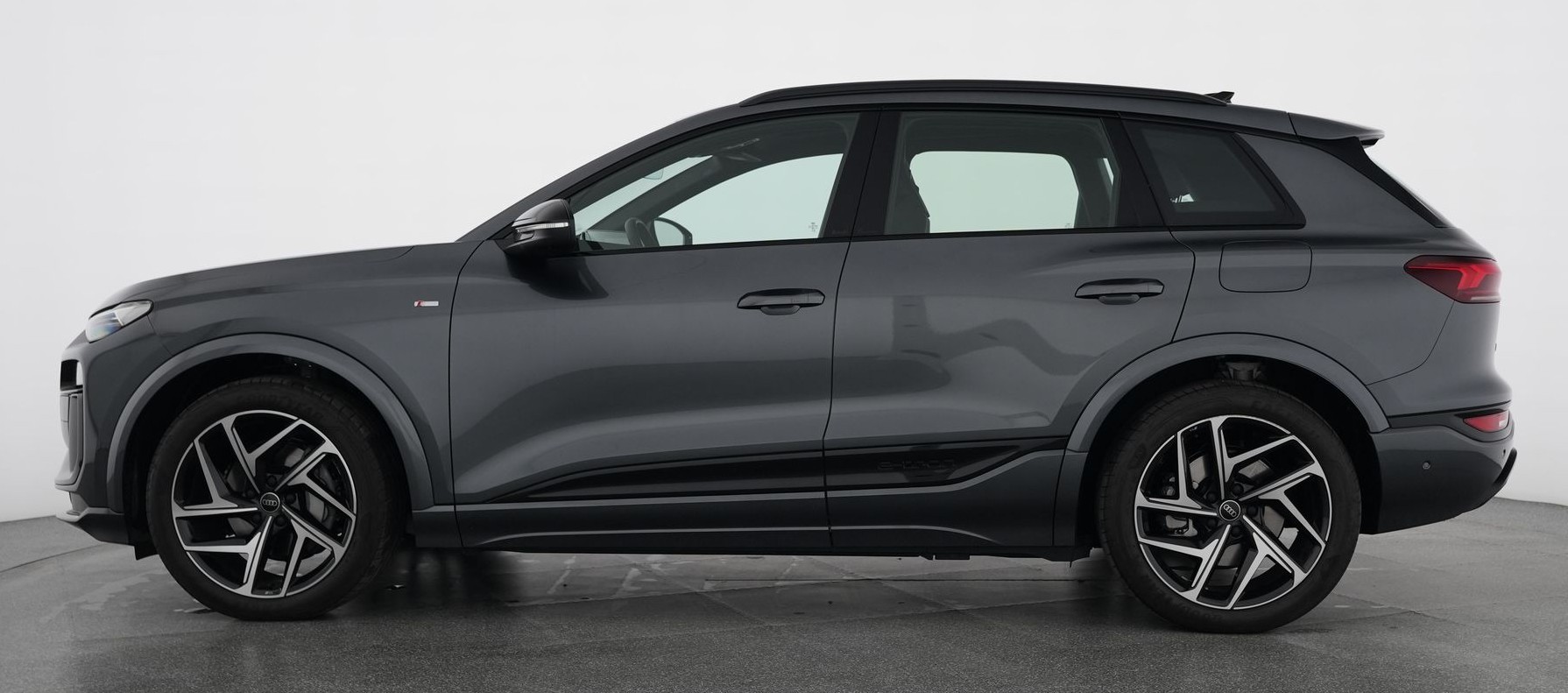 AUDI Q6 e-tron quattro S-line Tech pro mit traumhafter Ausstattung-image-1