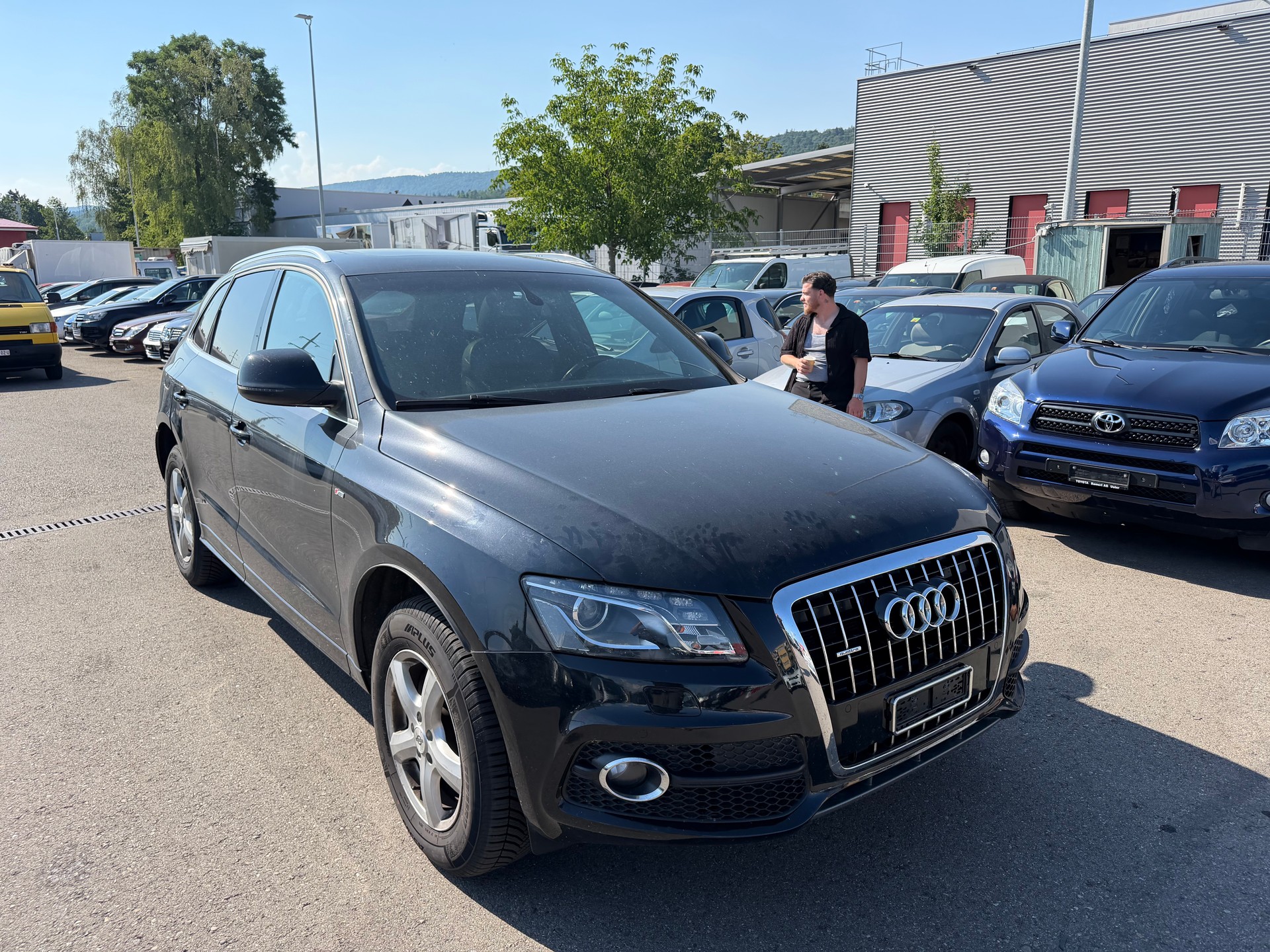 AUDI Q5 3.0 TDI S-Line Quattro-image-2