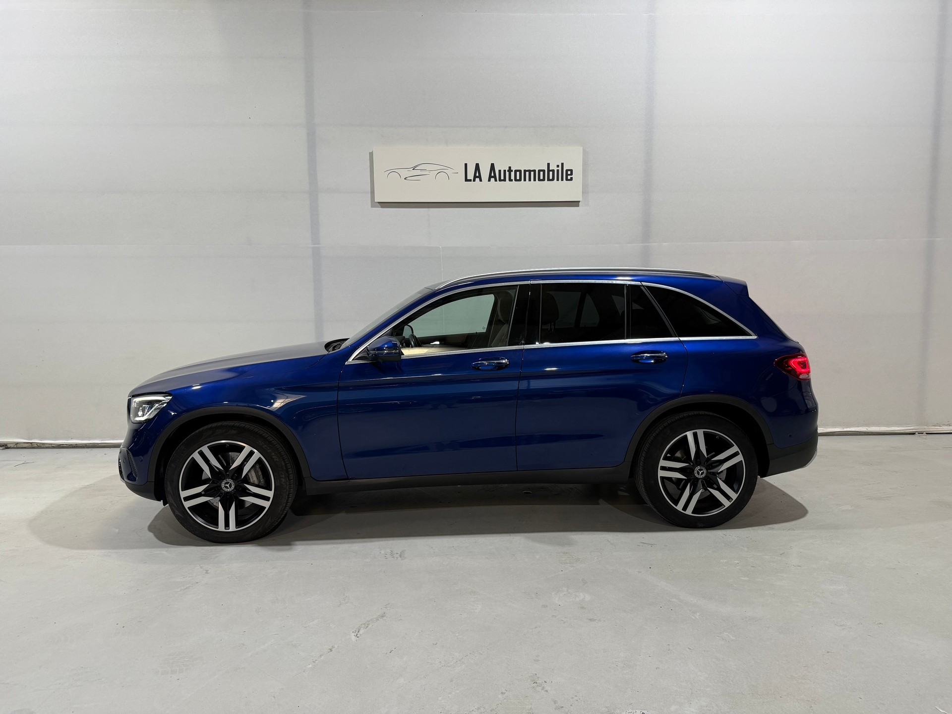MERCEDES-BENZ GLC 400 d 4Matic 9G-Tronic CH-Fahrzeug-image-2