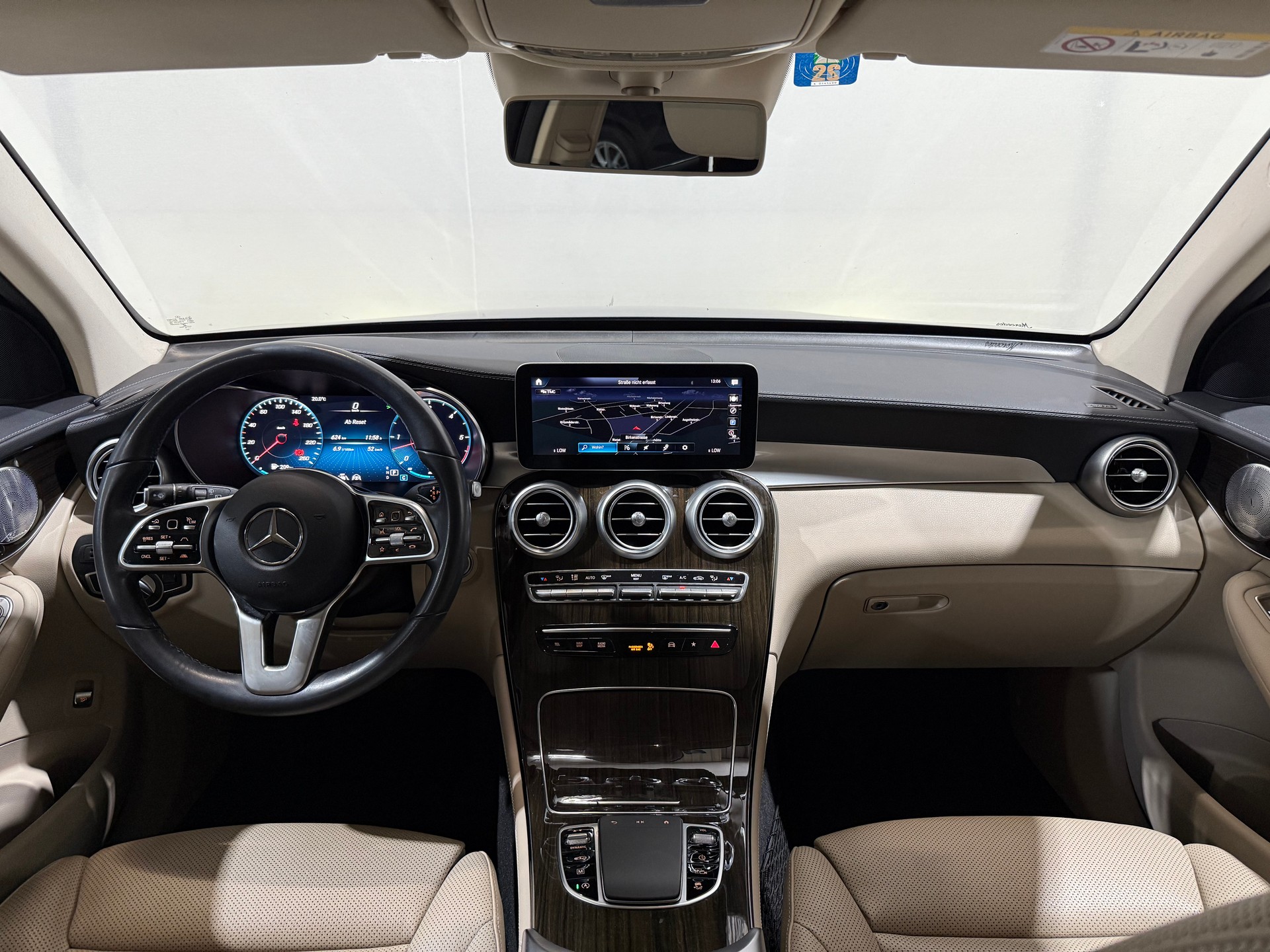 MERCEDES-BENZ GLC 400 d 4Matic 9G-Tronic CH-Fahrzeug-image-11
