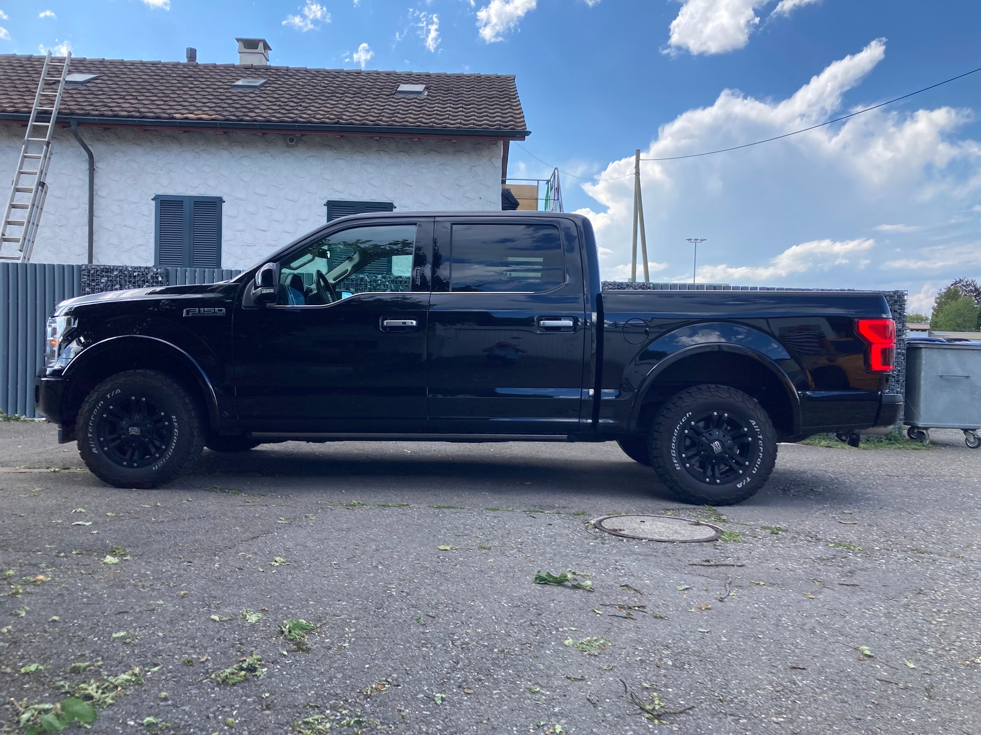 FORD F-150 Super Cab 3.5 455HP Limited *Full*-showroom-element-2