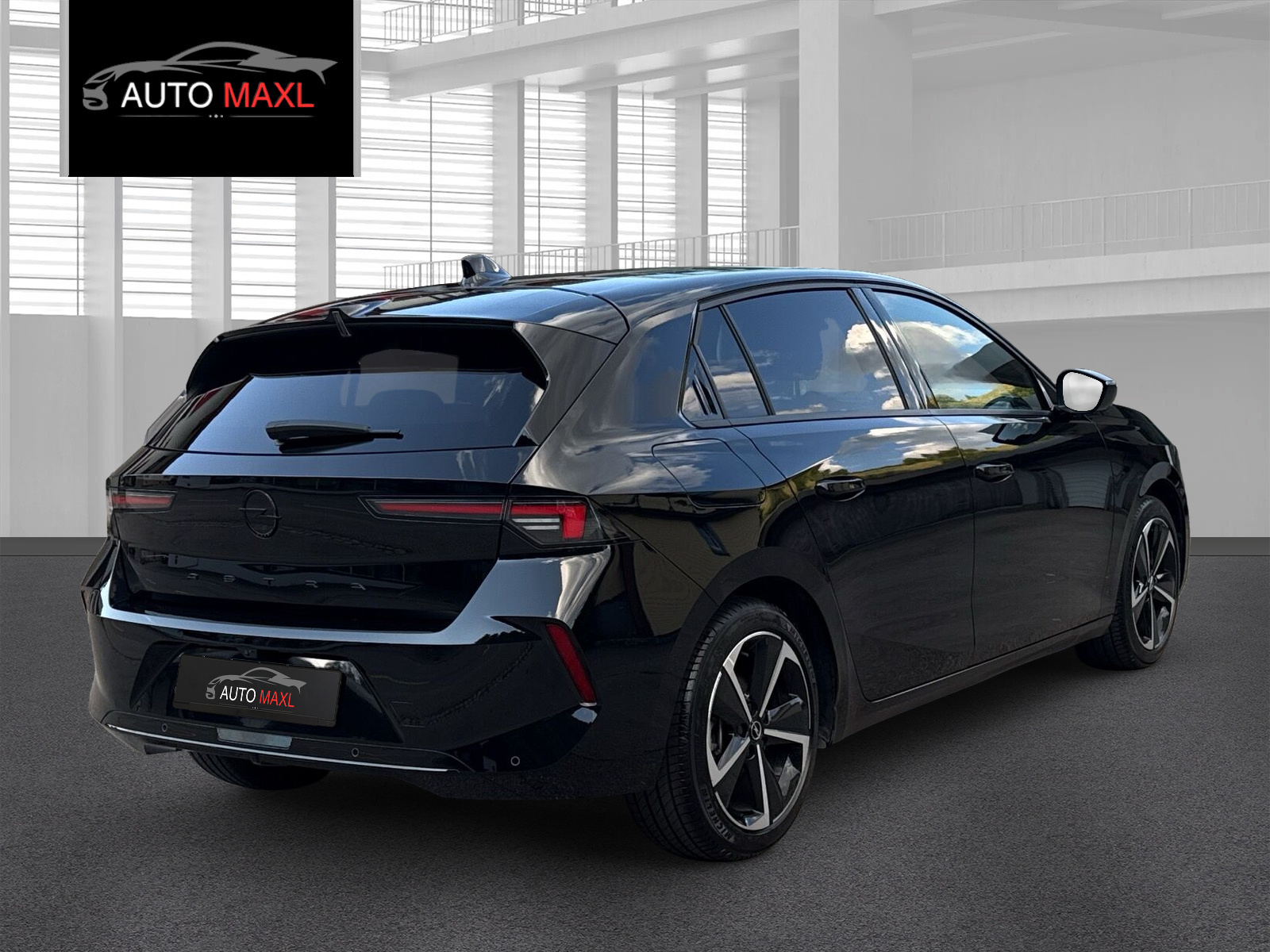 OPEL Astra 1.2i Turbo GS A-showroom-element-2
