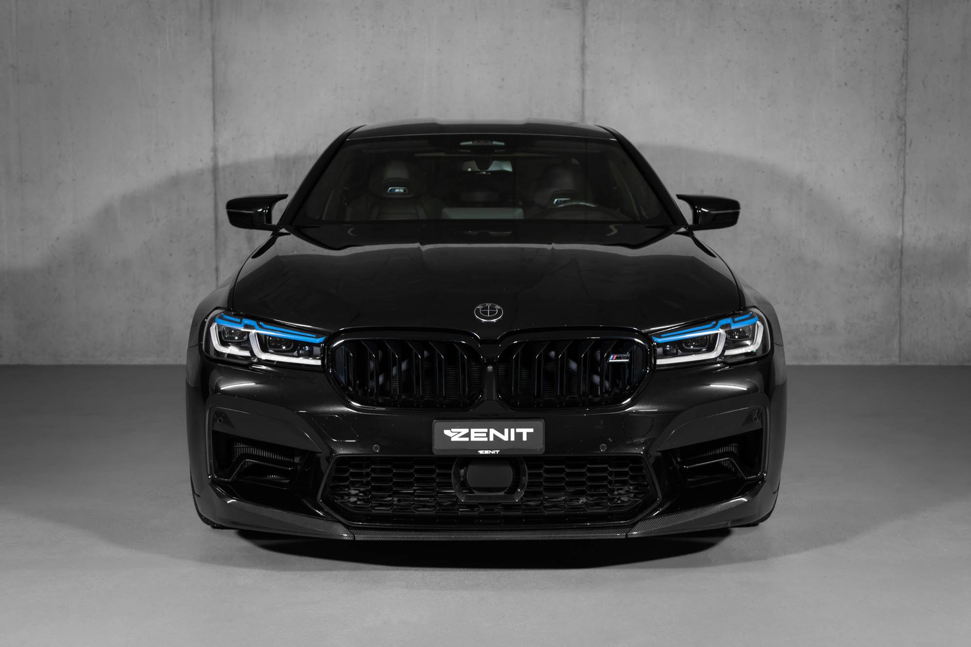 BMW M5 xDrive Competition Drivelogic-showroom-element-1