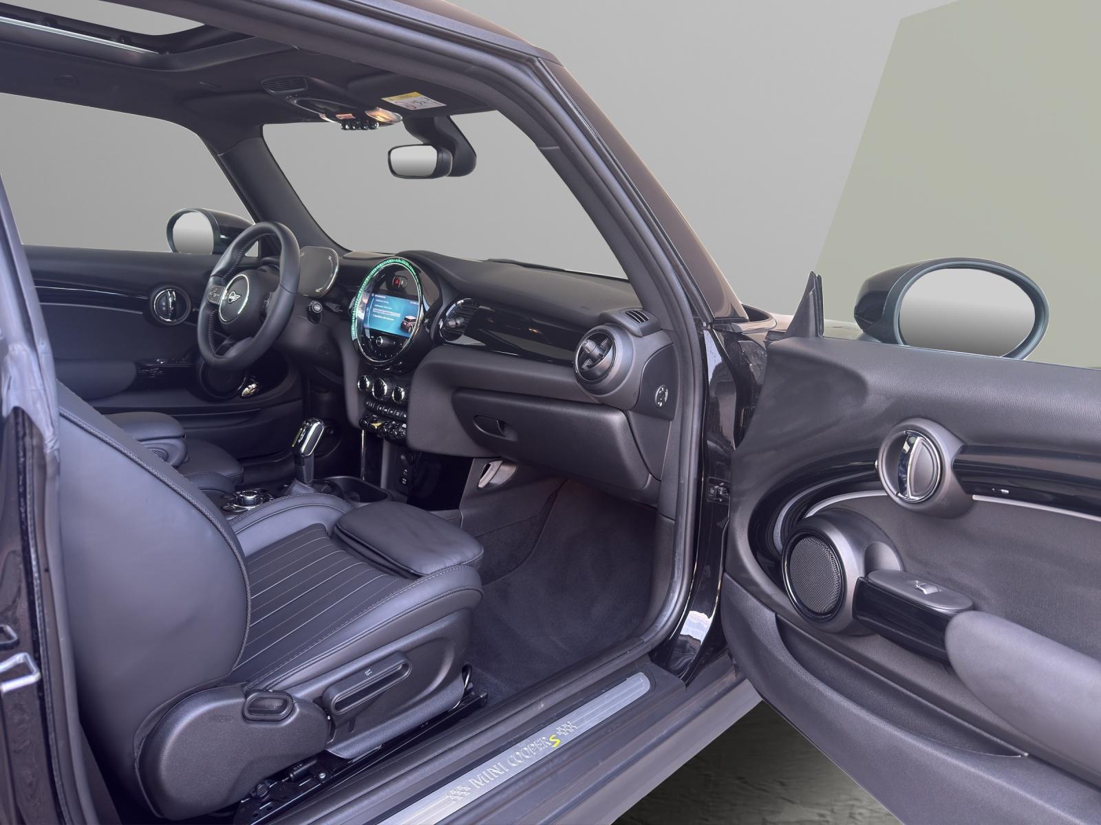 MINI F56 Cooper SE-image-22