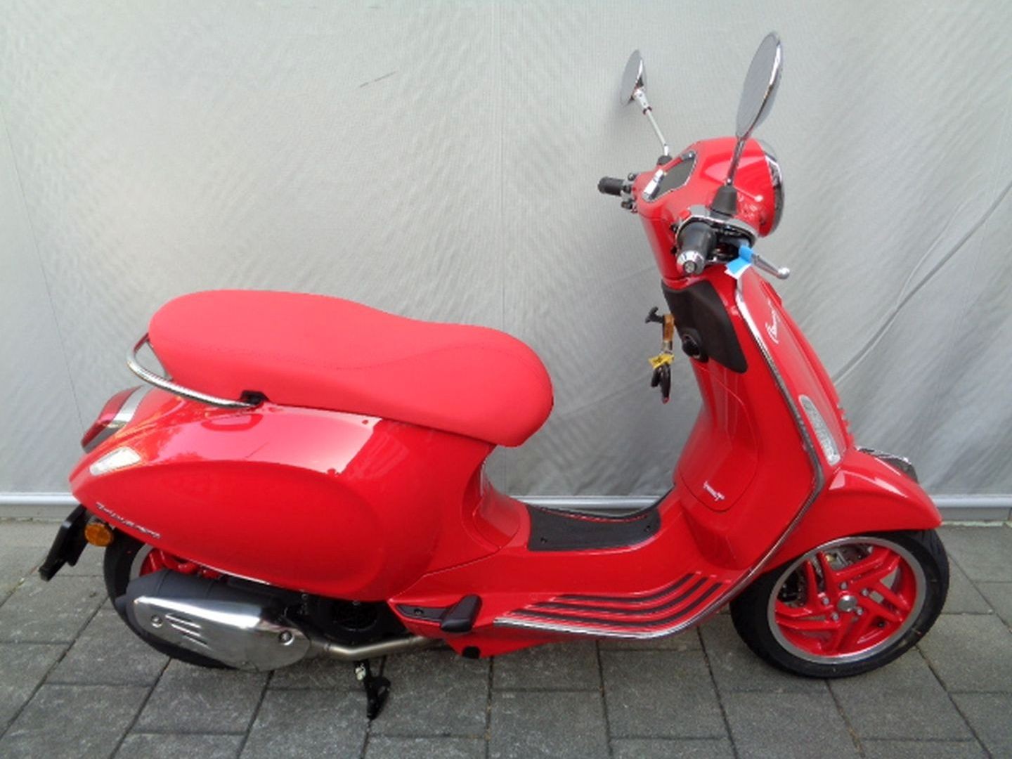 PIAGGIO VESPA PRIMAVERA 125 ABS RED MY26 E5-showroom-element-3