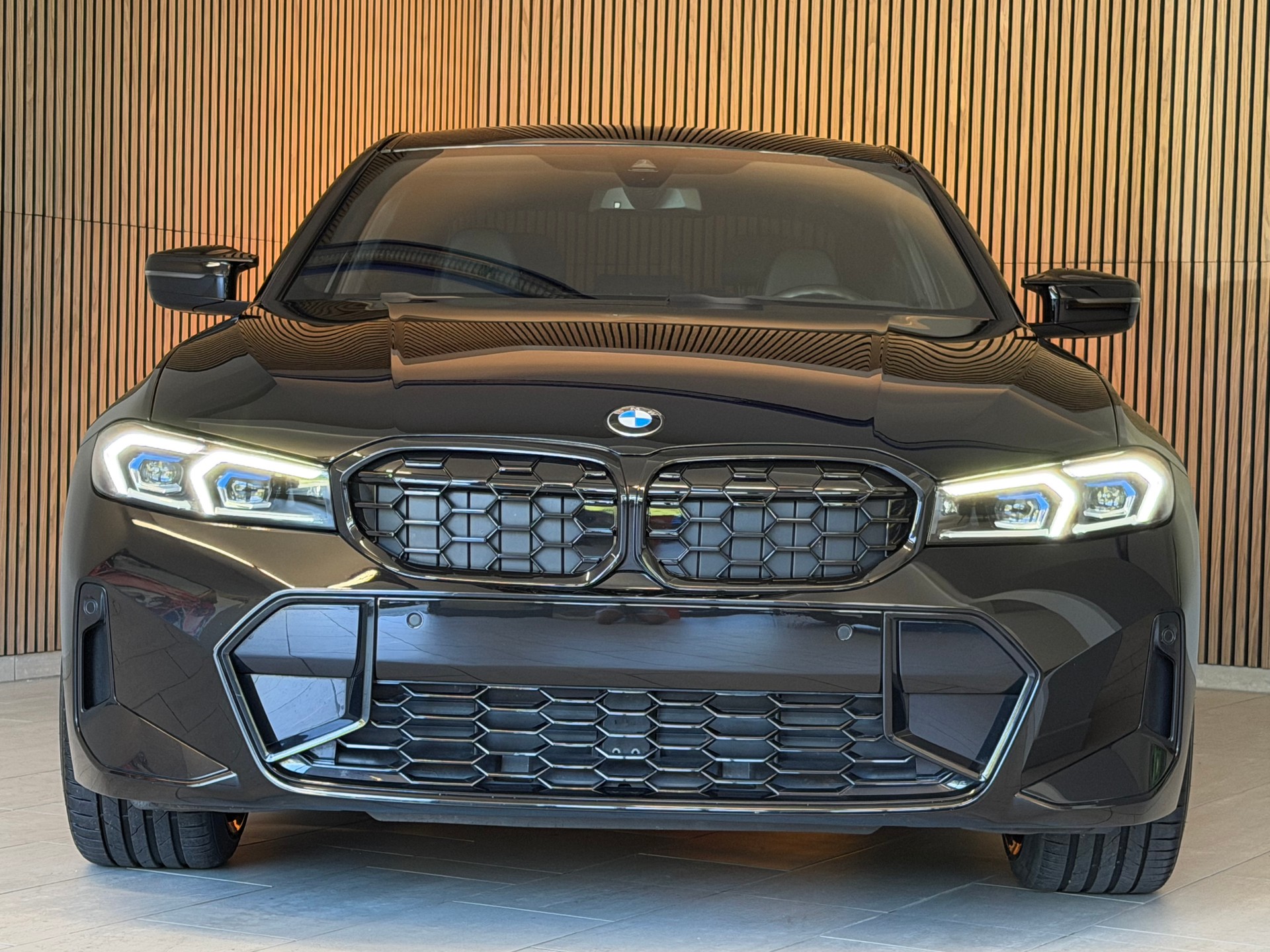 BMW M340i xDrive 48V Steptronic M Sport-image-4