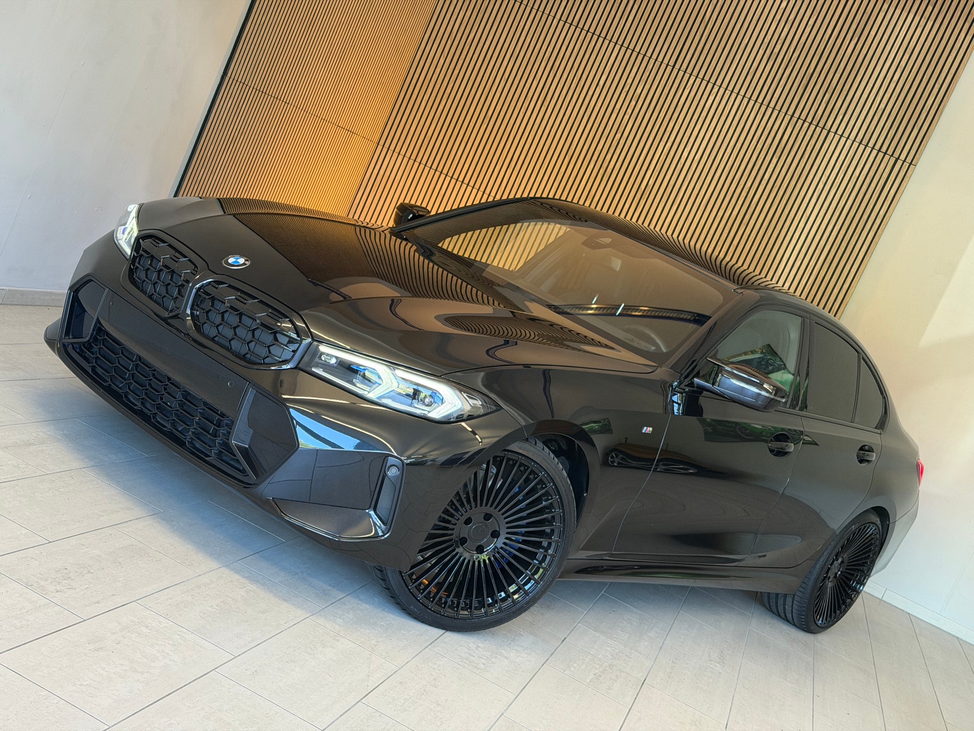 BMW M340i xDrive 48V Steptronic M Sport-image-2