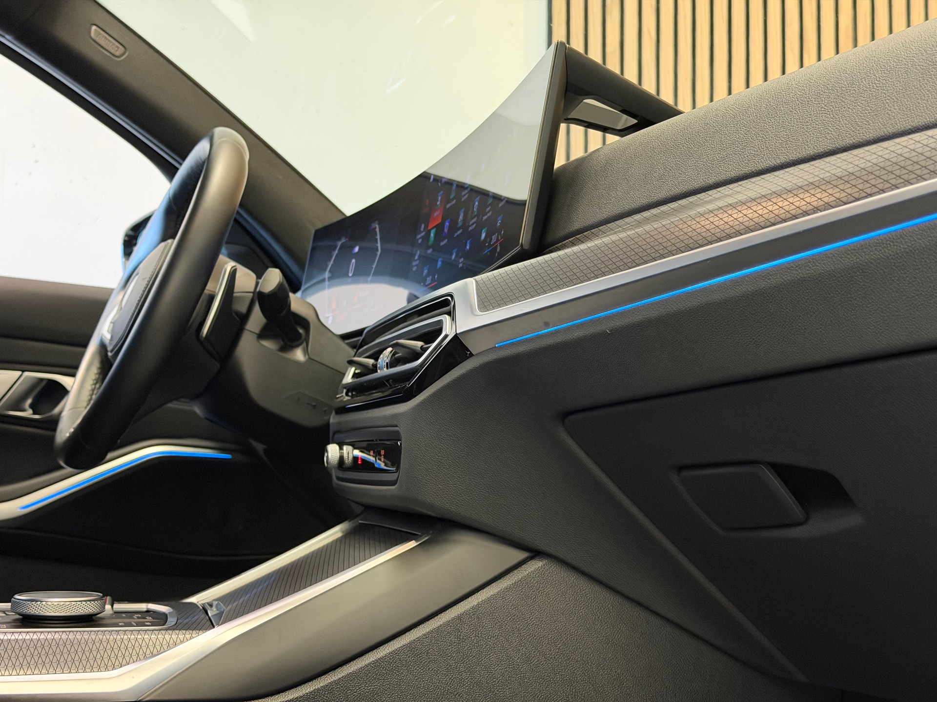 BMW M340i xDrive 48V Steptronic M Sport-image-21