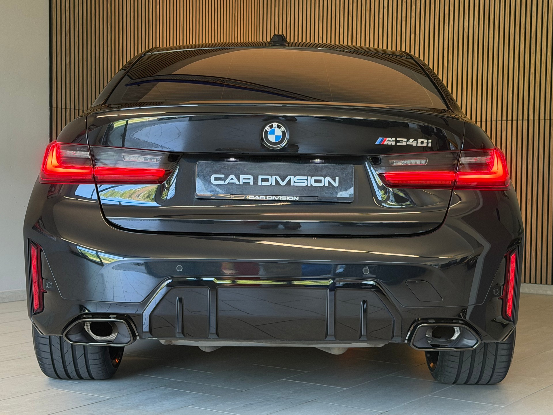 BMW M340i xDrive 48V Steptronic M Sport-image-10