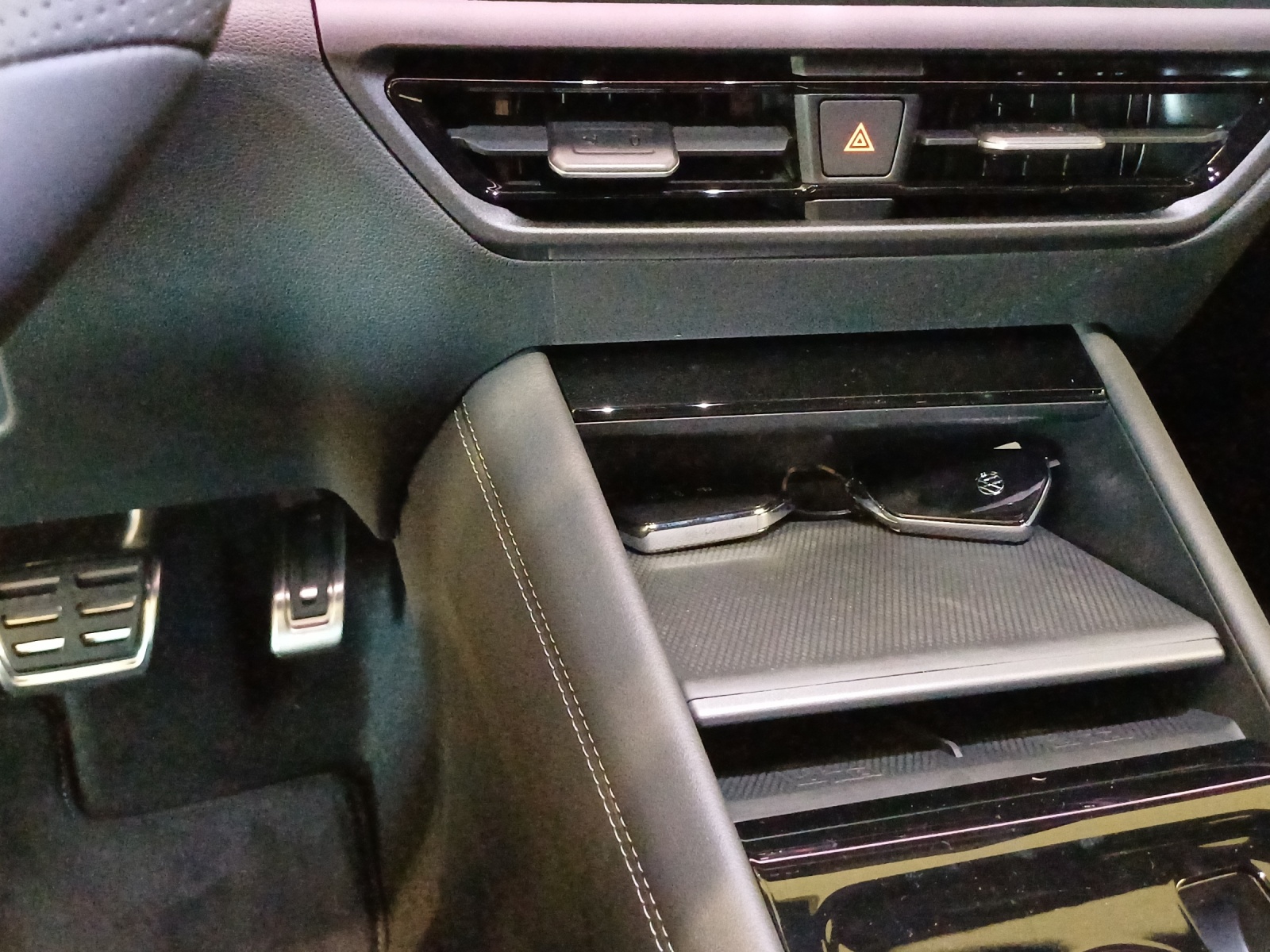 VW Tiguan 2.0 TSI DSG R-Line Plus 4Motion-image-10
