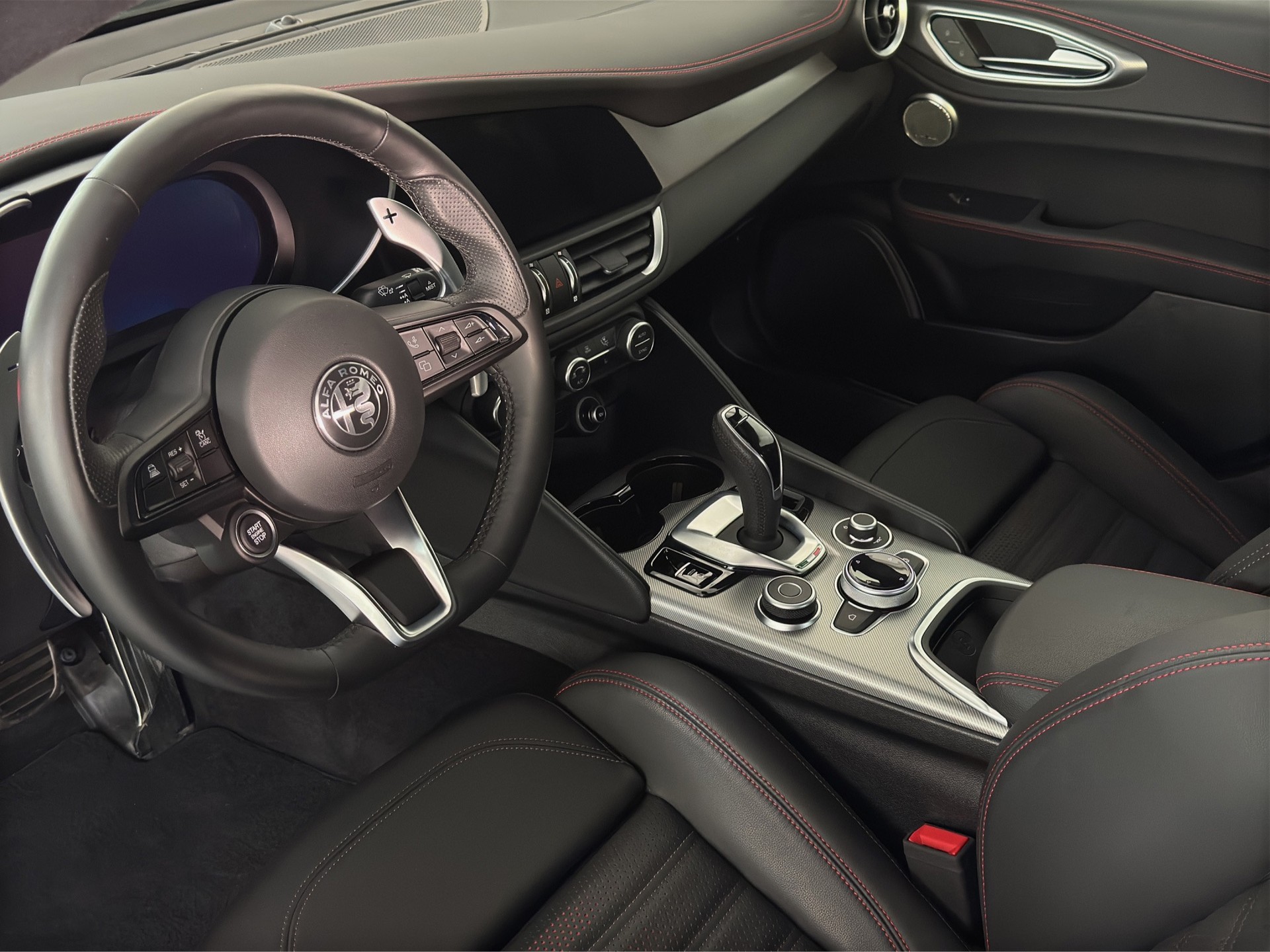 ALFA ROMEO Giulia 2.0 Tributo Italiano Q4 AT8-image-13