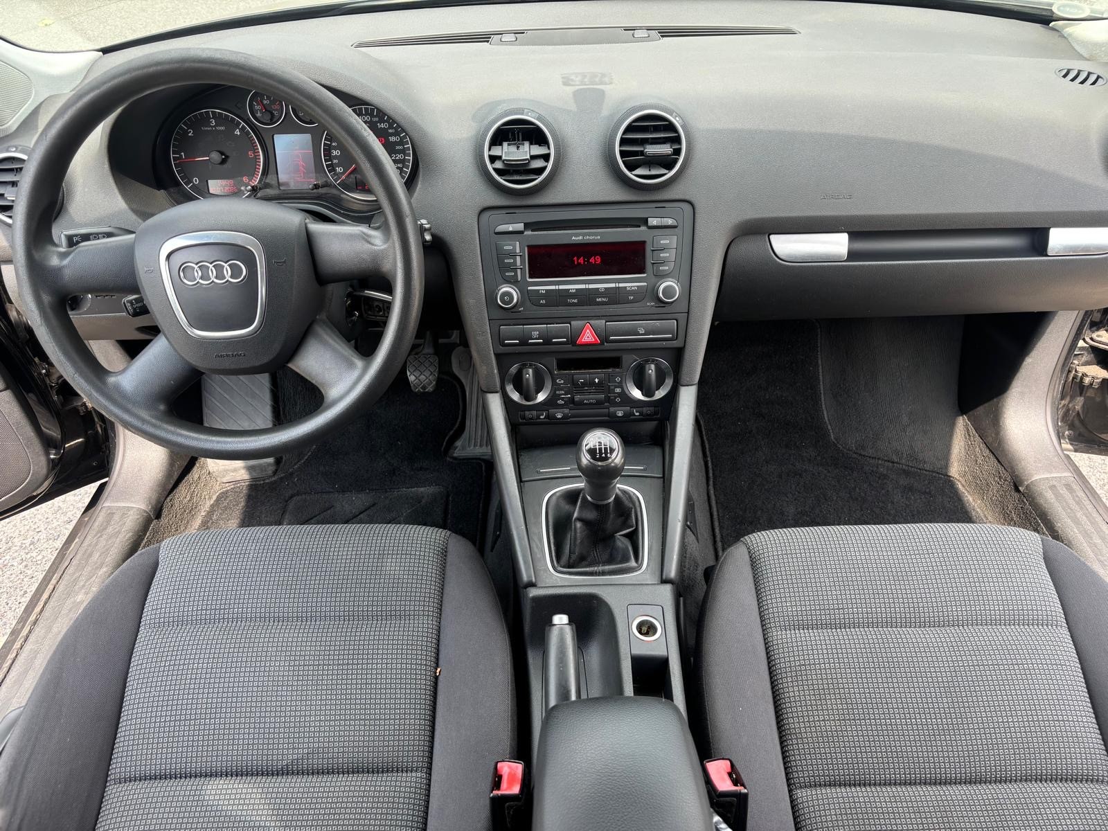 AUDI A3 Sportback 2.0 TDI Ambition-image-12