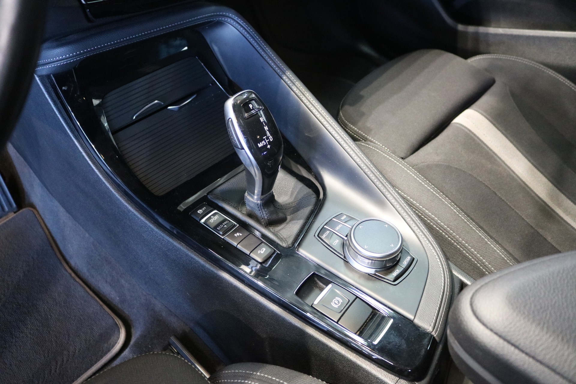 BMW X2 xDrive 20d M Sport X Steptronic-image-4