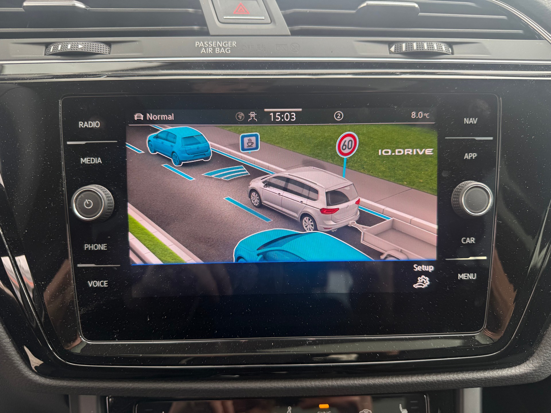 VW Touran 1.5 TSI Highline DSG R-LINE BLACK UND STYL / 48 MONATE WERK GARANTIE-image-15