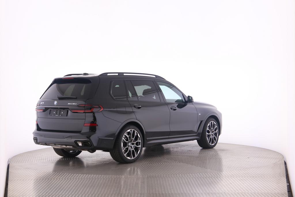 BMW X7 40d xDrive-image-12