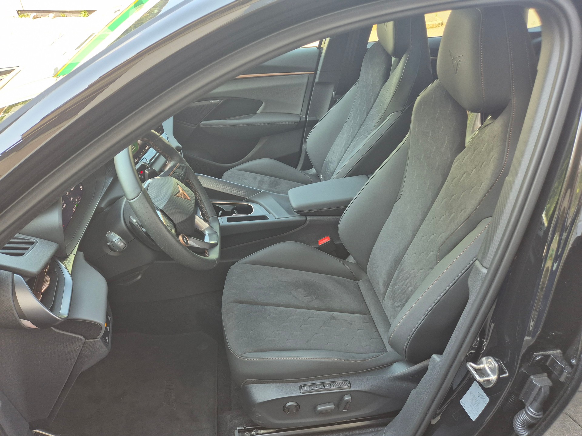 CUPRA Terramar 2.0 TSI DSG 4Drive Black Symphony-image-7