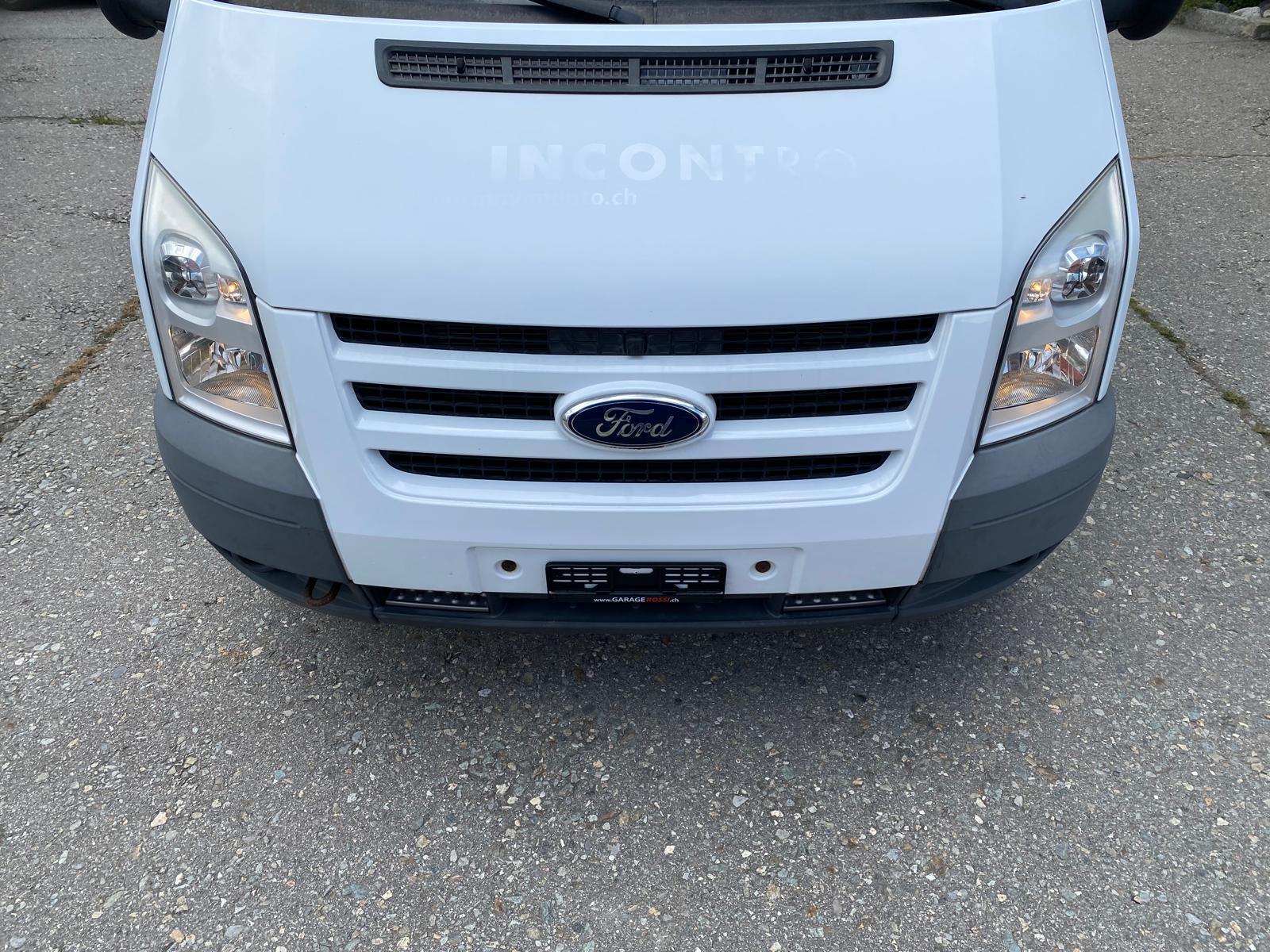 FORD Transit Kombi 330 S 2.4 TDCi 140 Trend 4x4-image-14