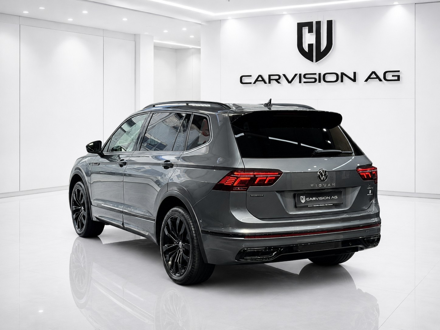 VW Tiguan Allspace 2.0TSI R-Line 4Motion DSG * 7-Plätzer * Anhängerkupplung * Black Style * Volle Austattung *-image-4