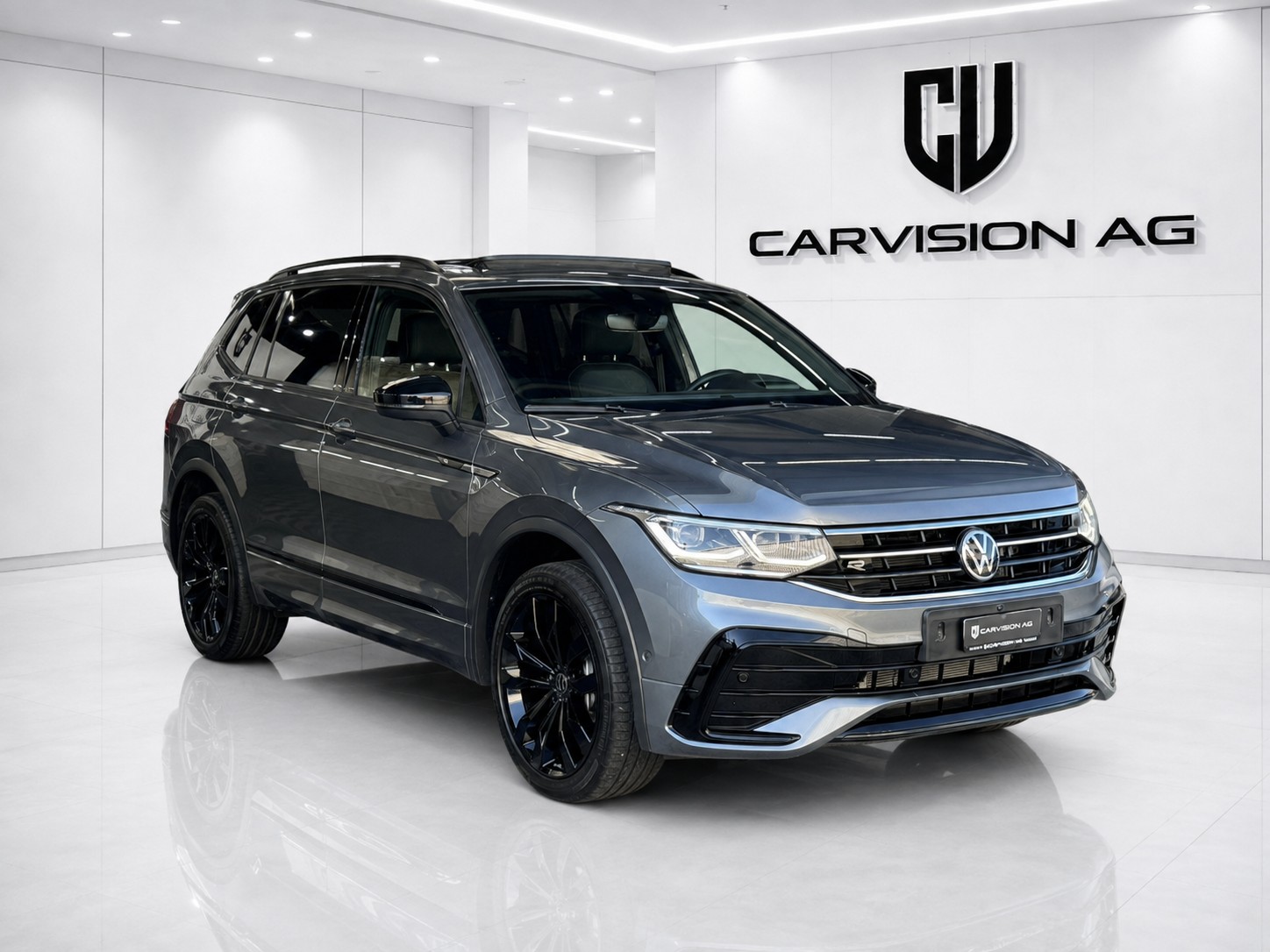VW Tiguan Allspace 2.0TSI R-Line 4Motion DSG * 7-Plätzer * Anhängerkupplung * Black Style * Volle Austattung *-image-2