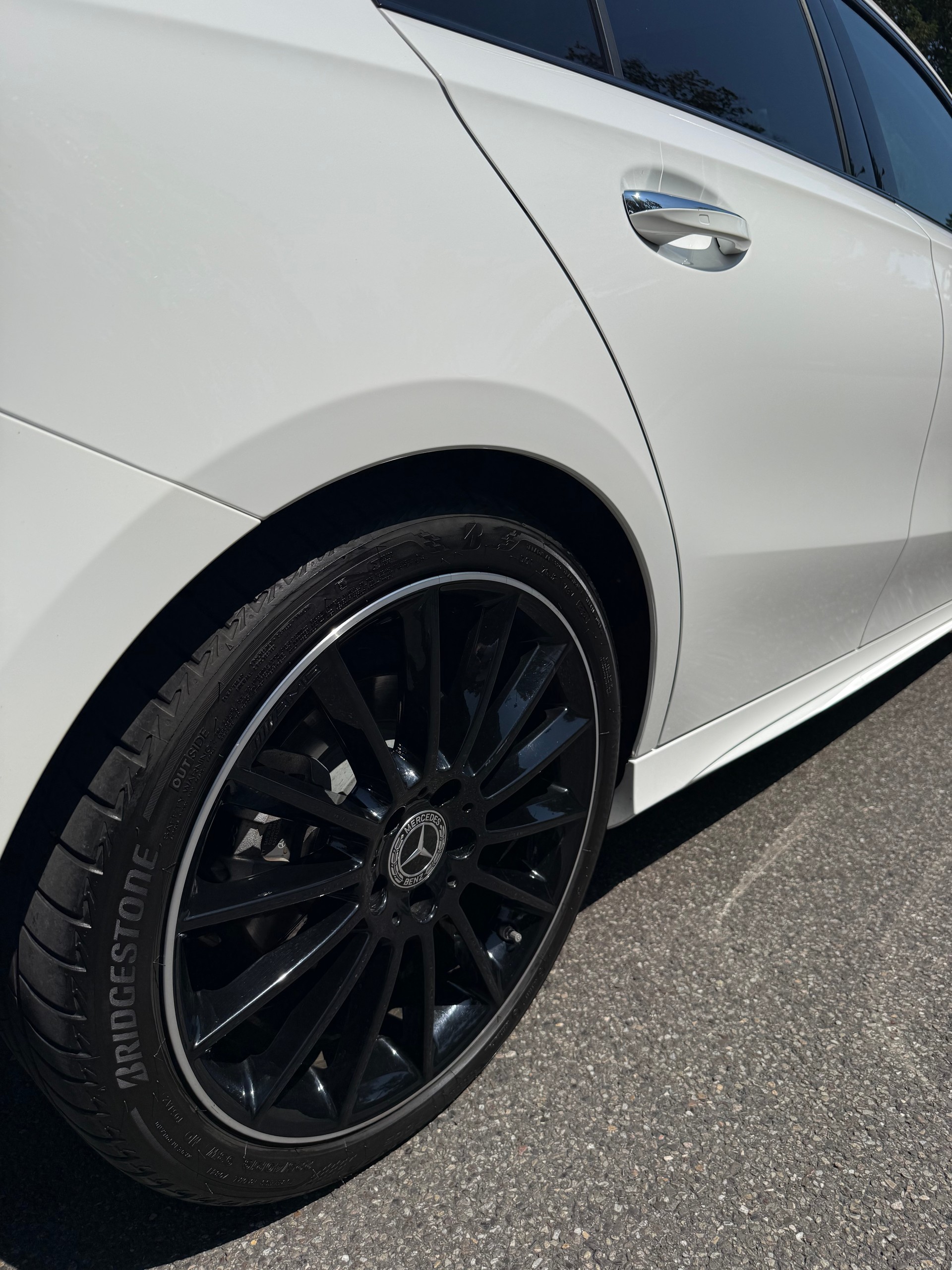 MERCEDES-BENZ AMG Line-image-5