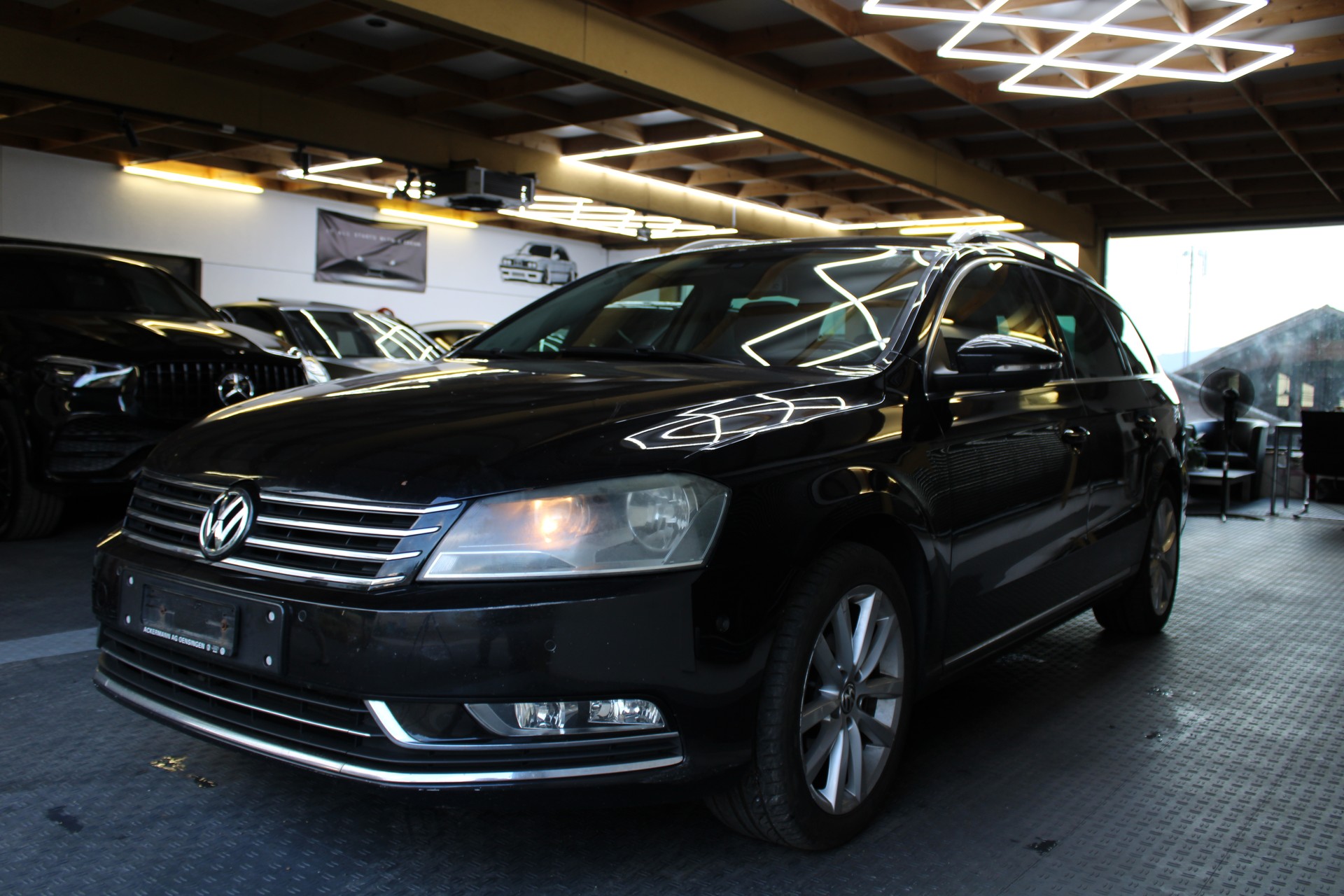 VW Passat Variant 2.0 TSI Highline DSG-image-0