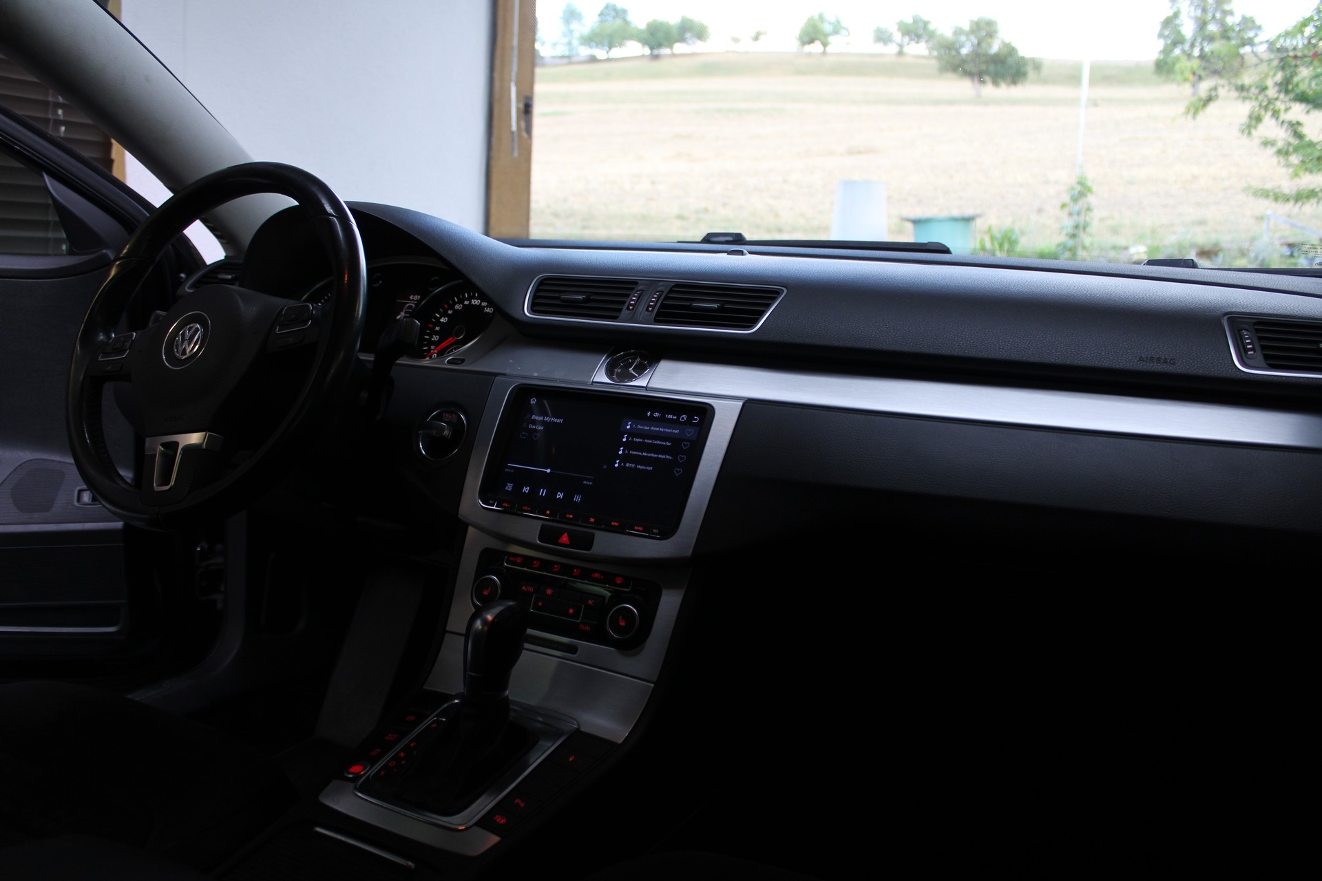 VW Passat Variant 2.0 TSI Highline DSG-image-7