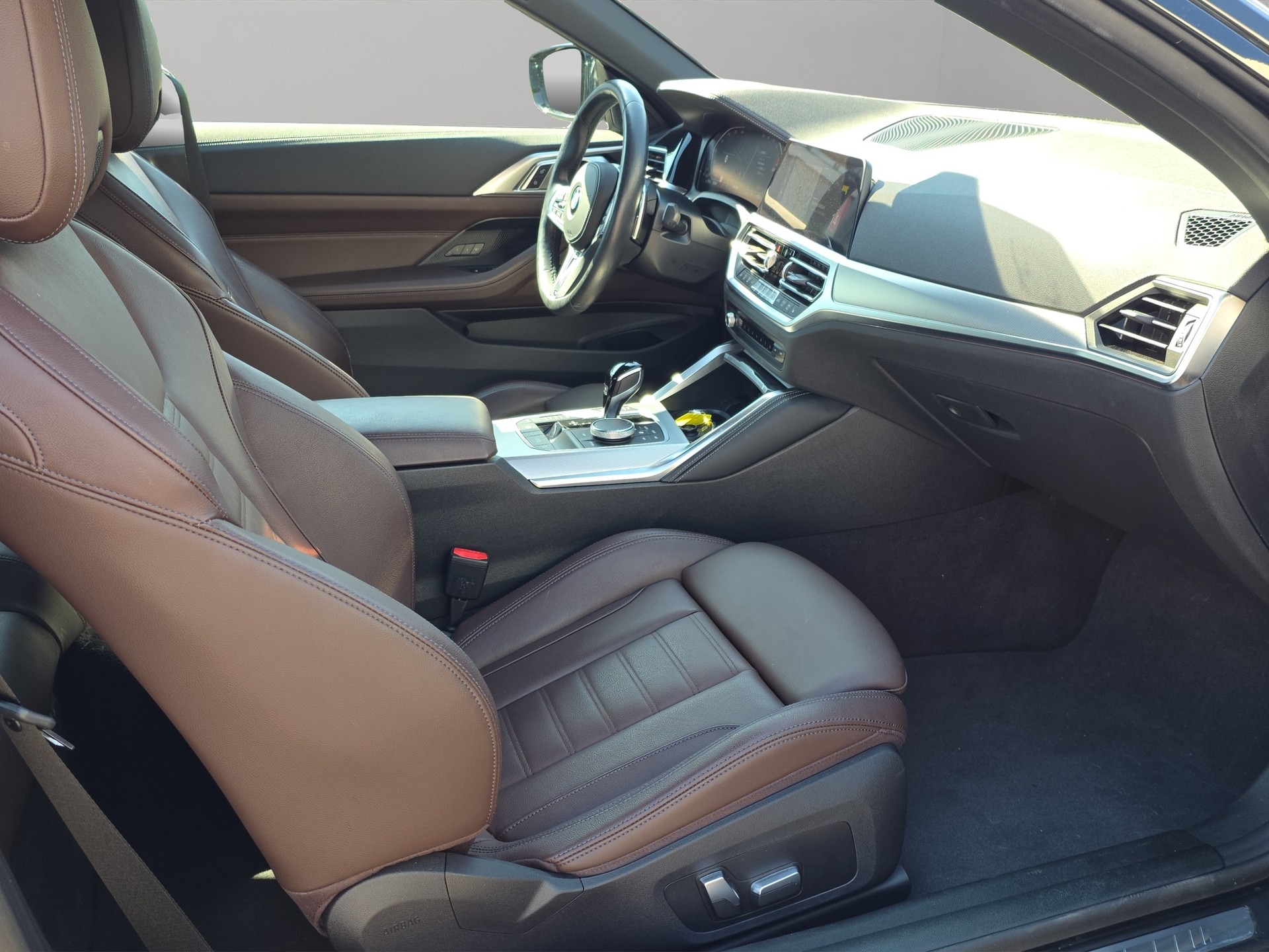 BMW 420i Cabriolet M Sport Steptronic-image-17