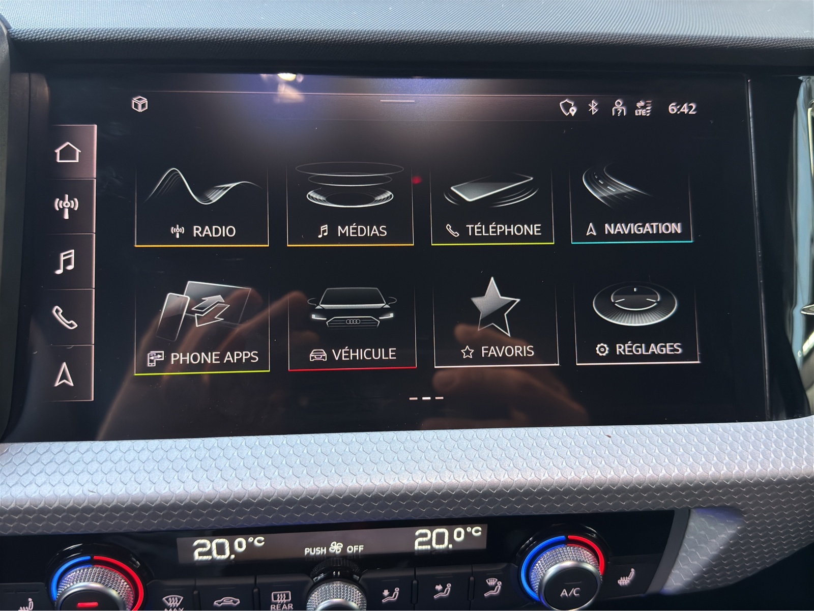 AUDI A1 allstreet 30 TFSI Attraction S-tronic-image-15